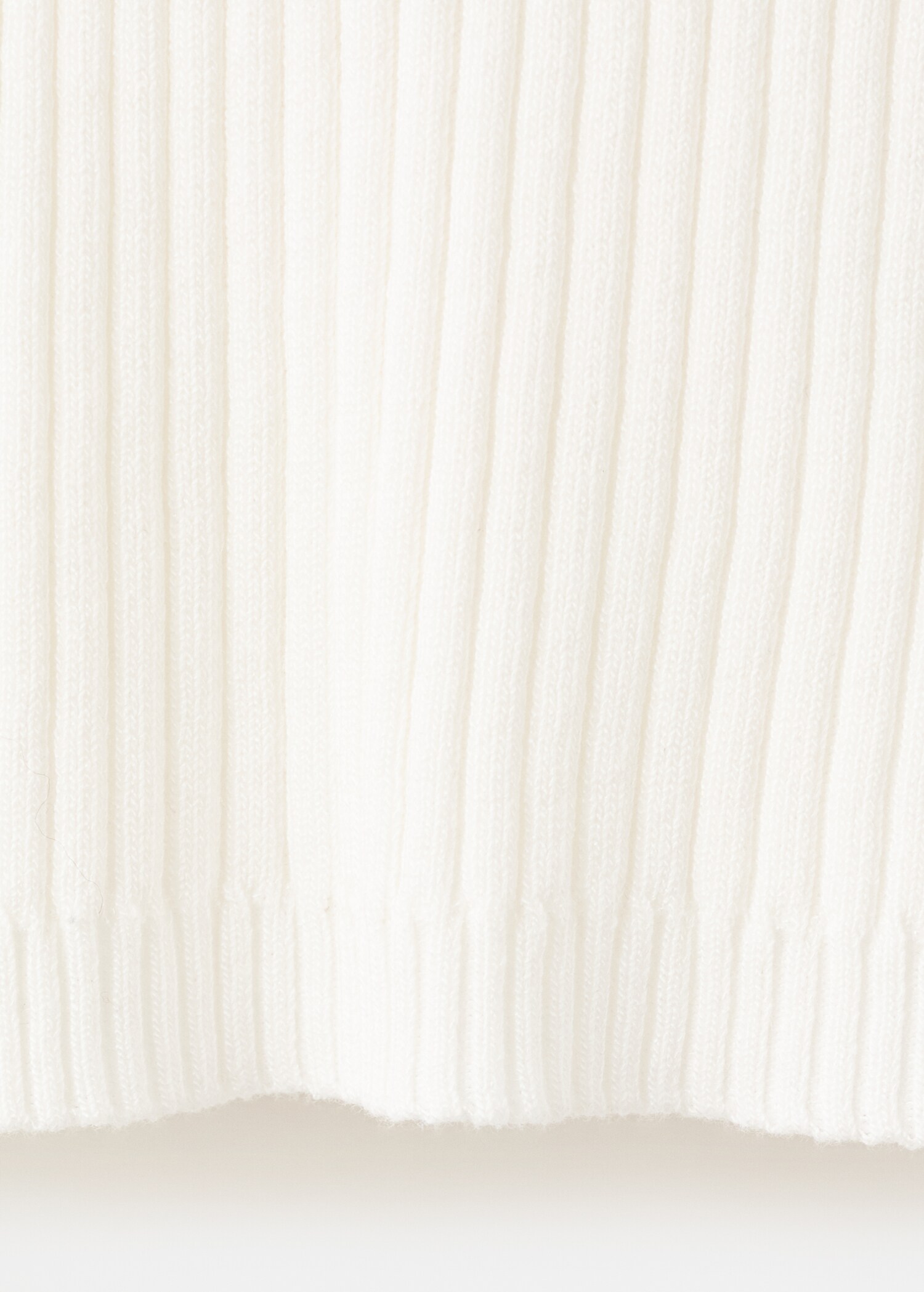 Contrast collar button jumper - Details of the article 0