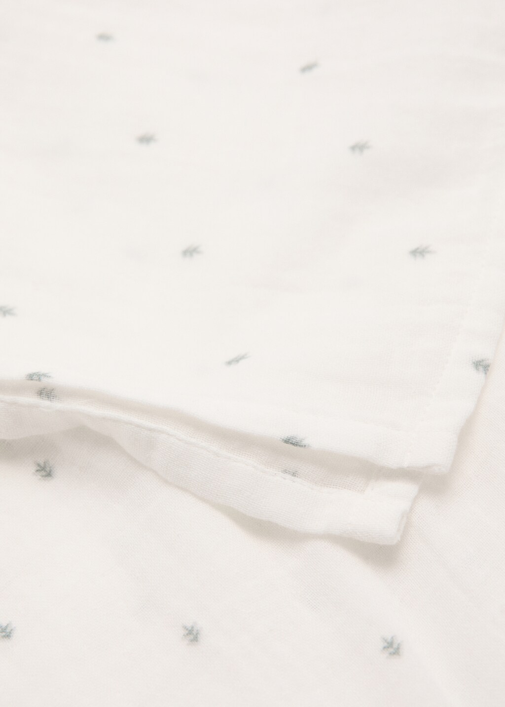 Printed cotton swaddle blanket