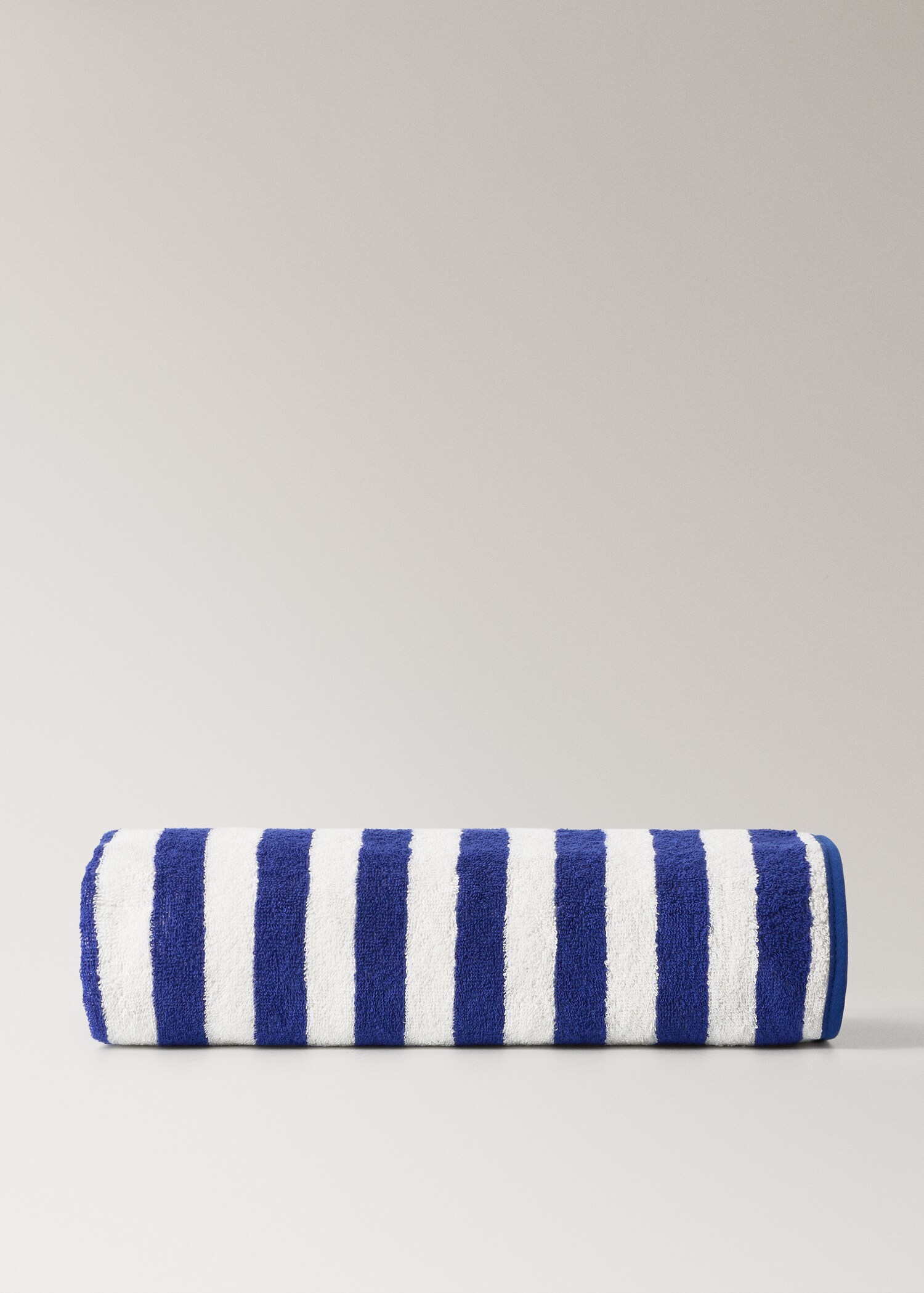 Cotton striped beach towel - Article without model