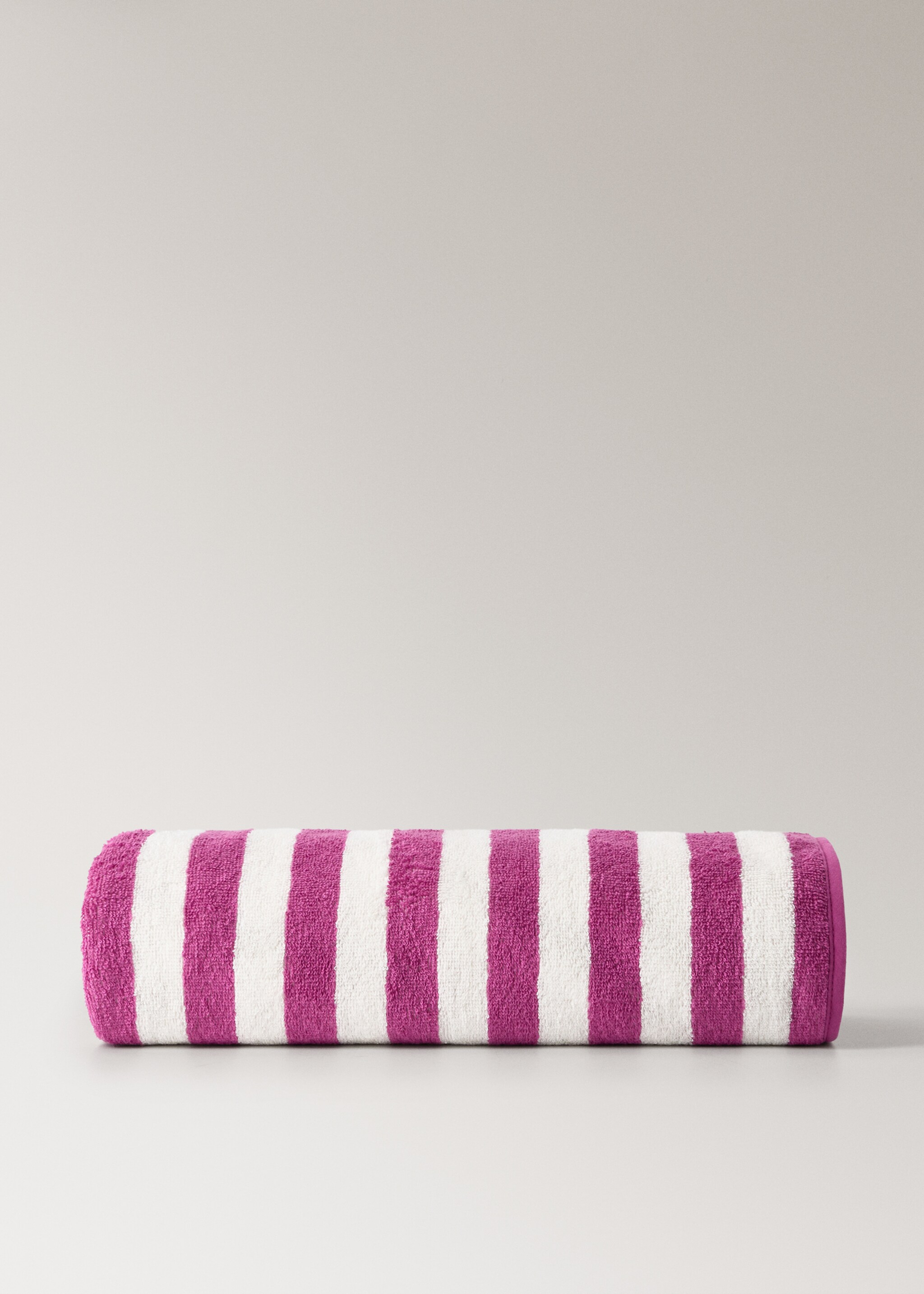 Cotton striped beach towel - Article without model, Fuchsia. Ref: 27082554-00.