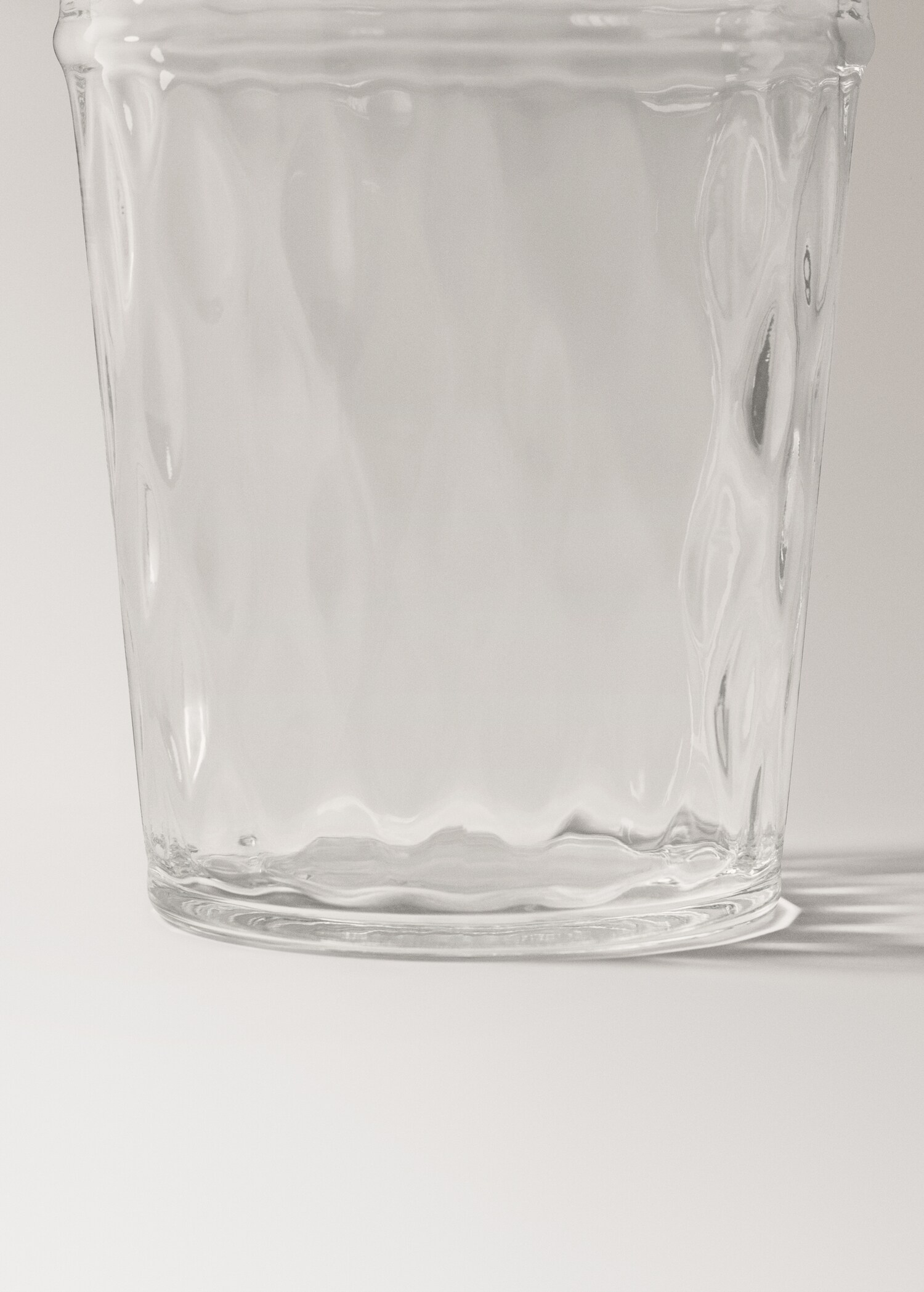 Embossed glass - Details of the article 2