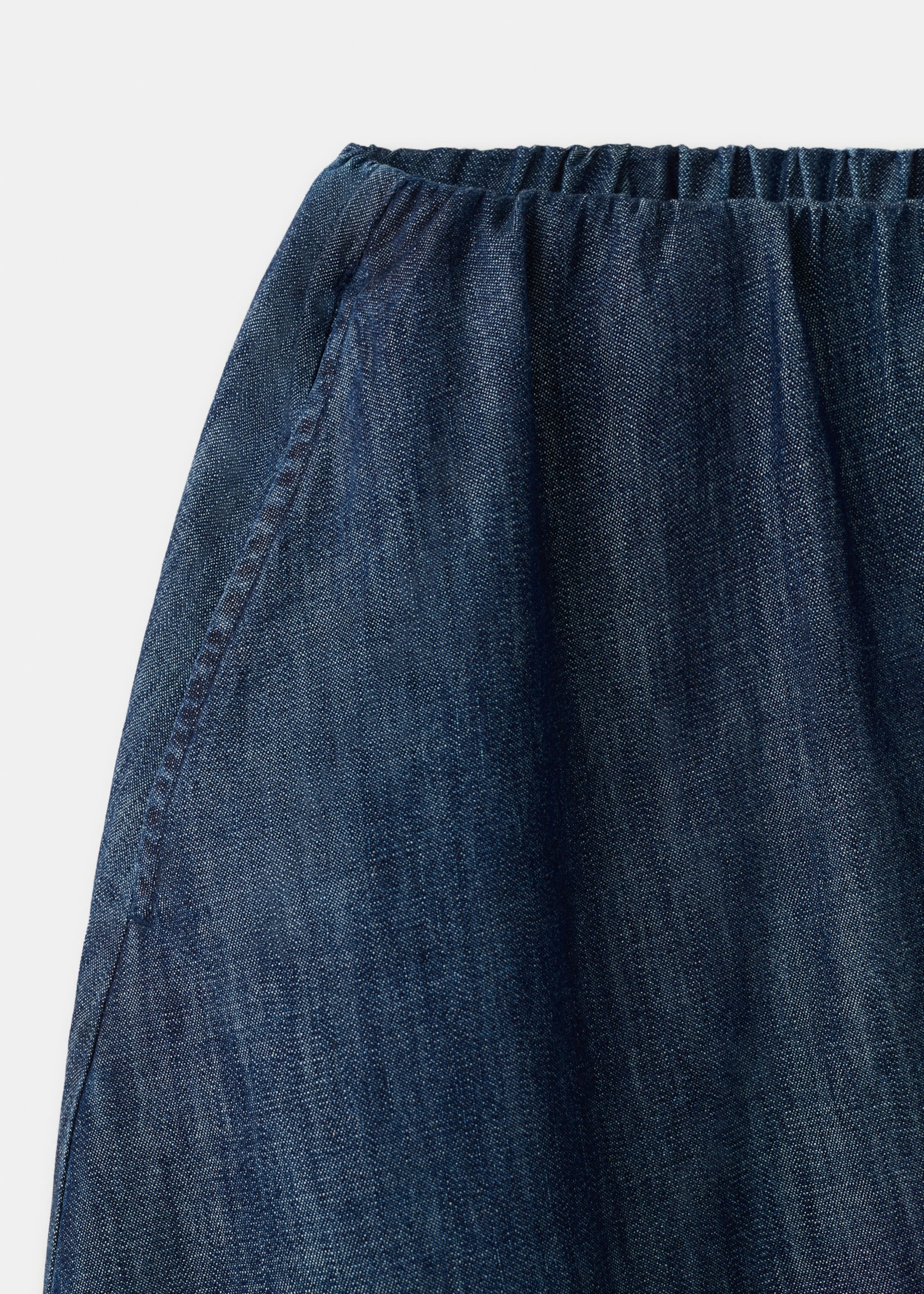 Denim skirt with stitched hem - Details of the article 8, Open Blue. Ref: 27083270-00.
