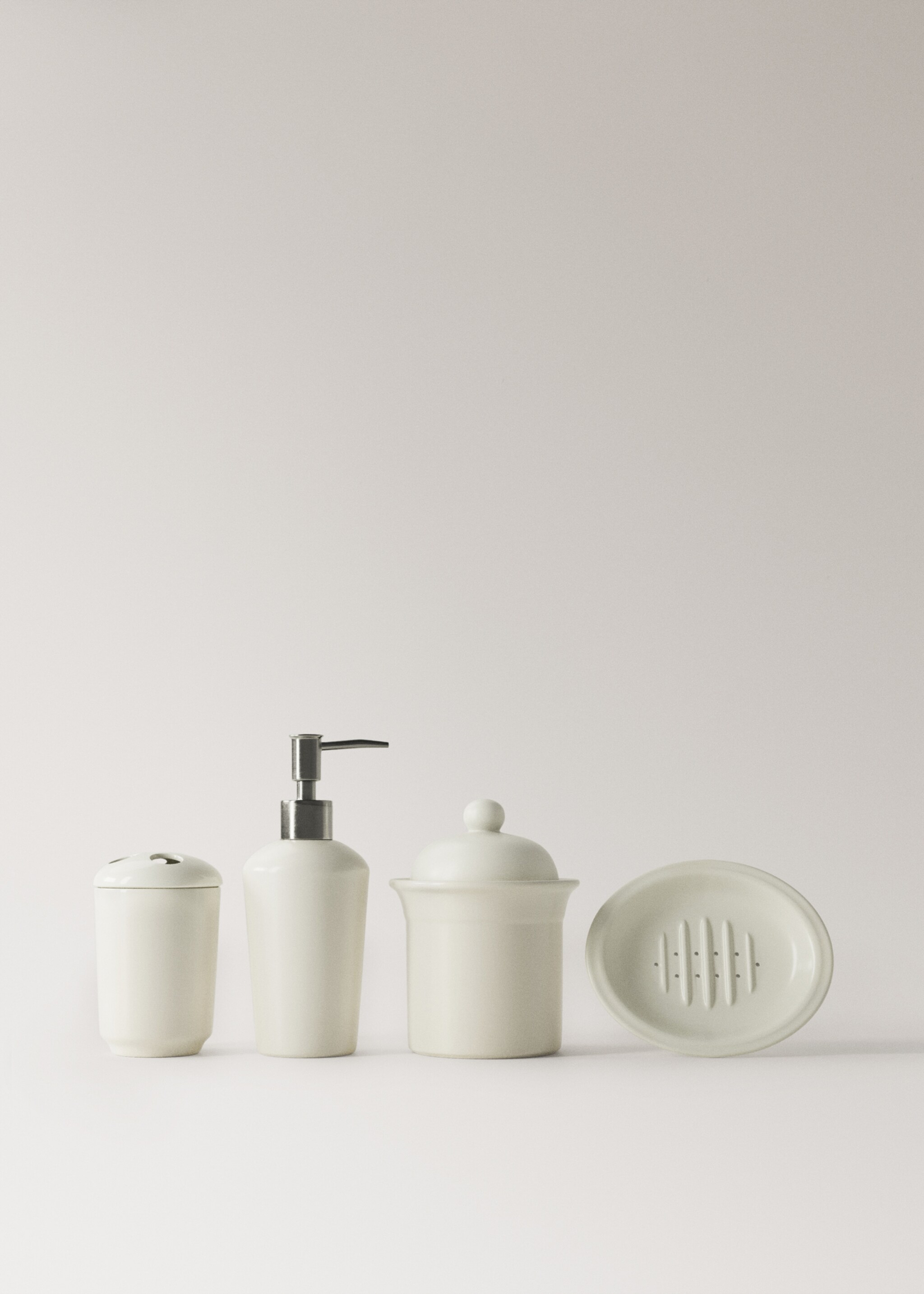 Ceramic bathroom container - Details of the article 3, White. Ref: 27083273-00.