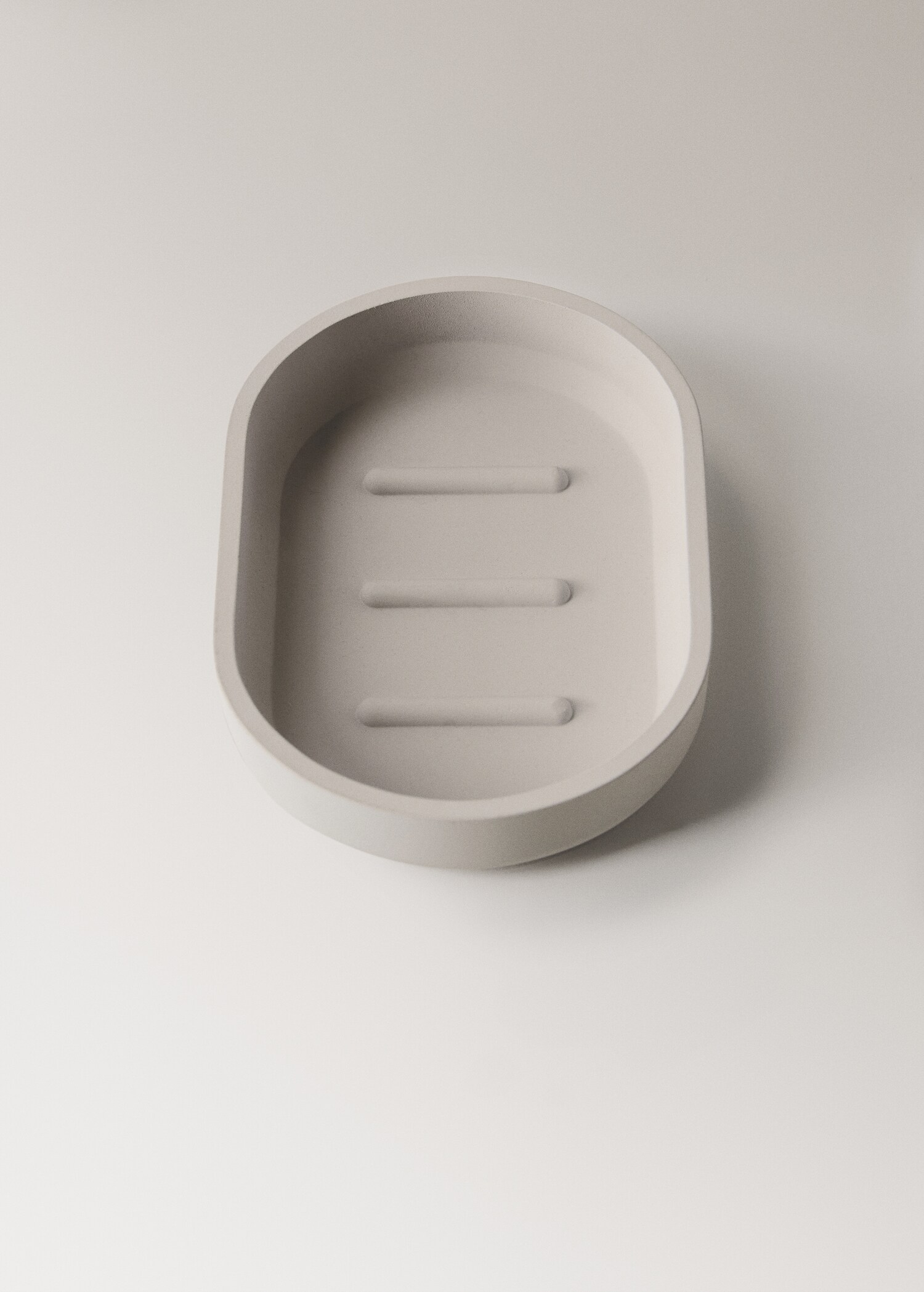 Resin soap dish - Details of the article 2