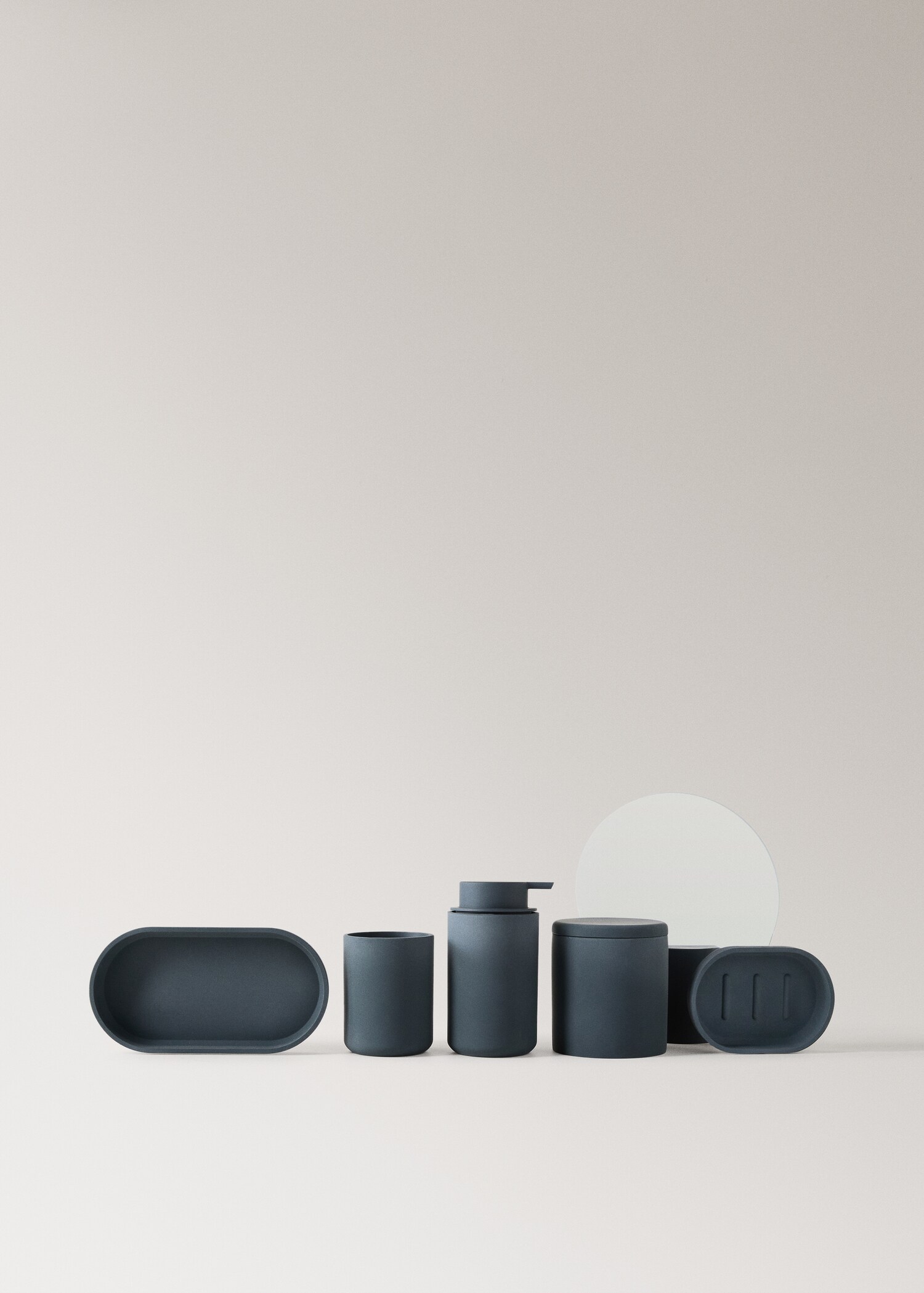 Resin soap dish - Details of the article 3