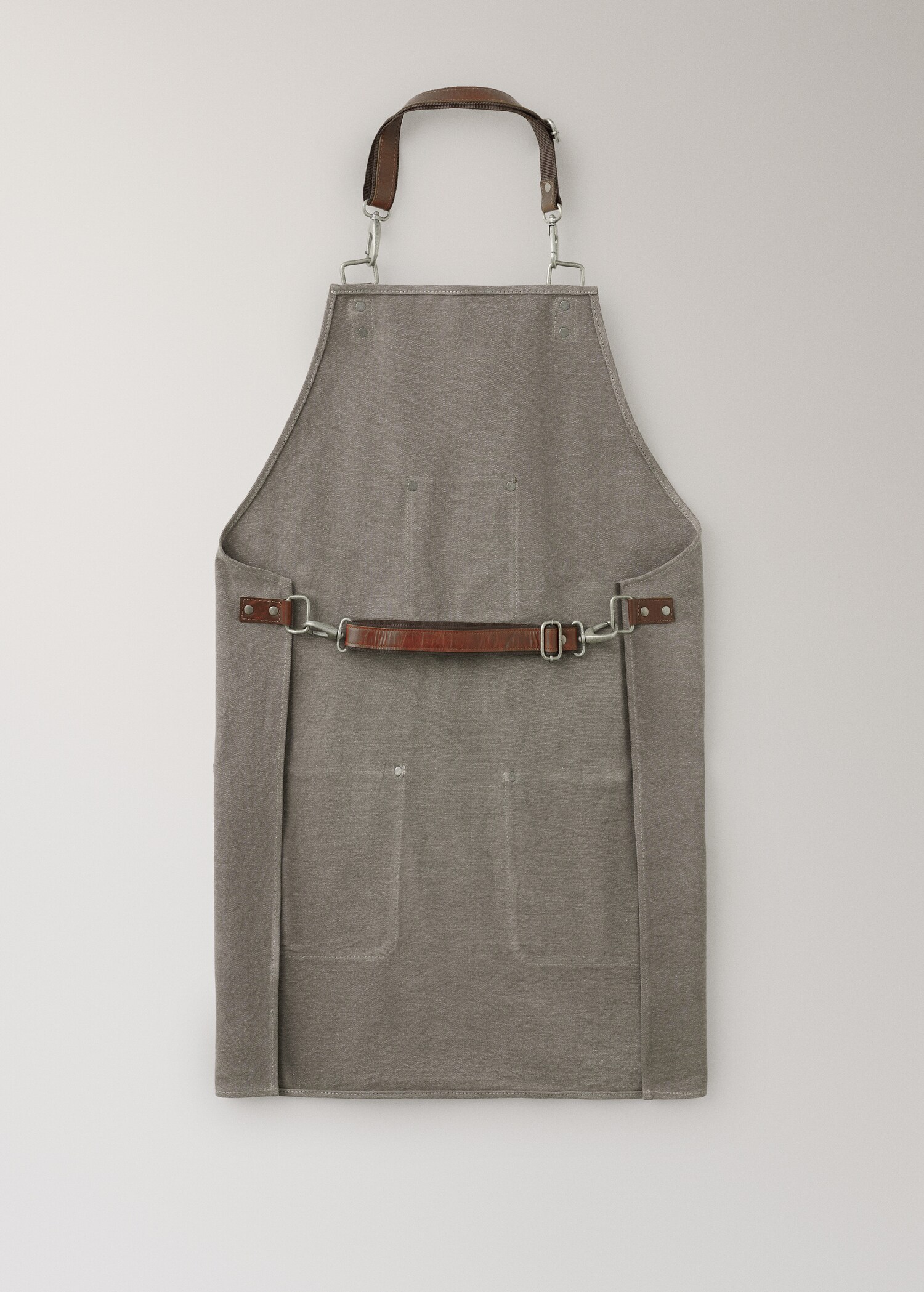 Leather detail apron - Details of the article 1