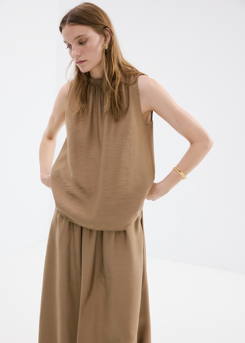 Gathered midi skirt - image 5