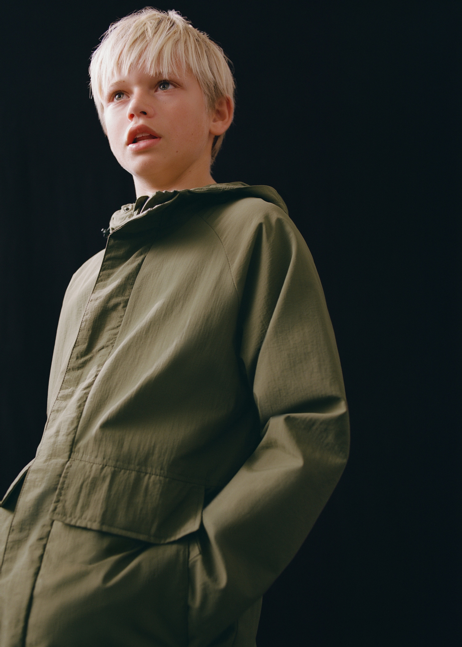 Hooded water-repellent parka - Details of the article 5