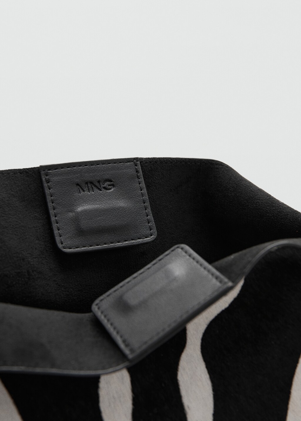Leather and fur tote bag - image 4