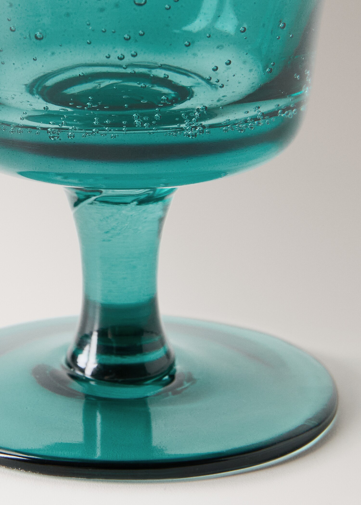 Bubble glass goblet, colour - Details of the article 2