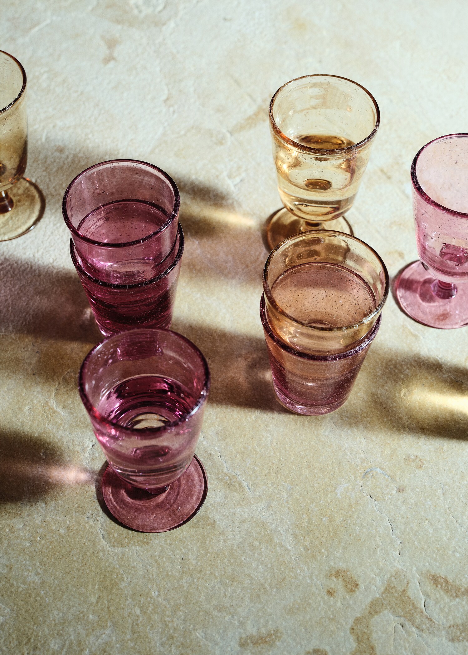 Bubble glass goblet, colour - Details of the article 6