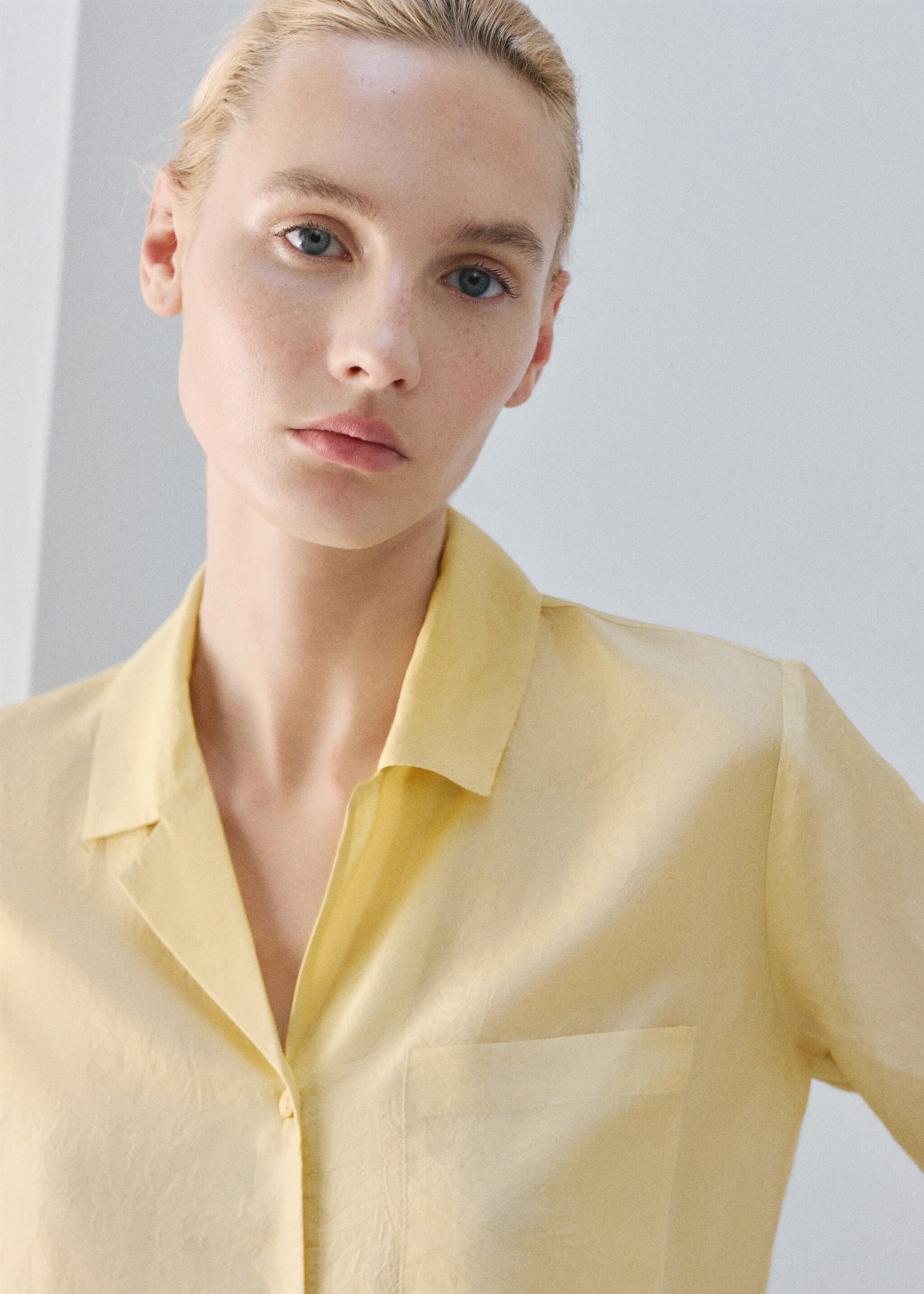 Ombre silk shirt - Details of the article 1, Pastel Yellow. Ref: 27083313-00.