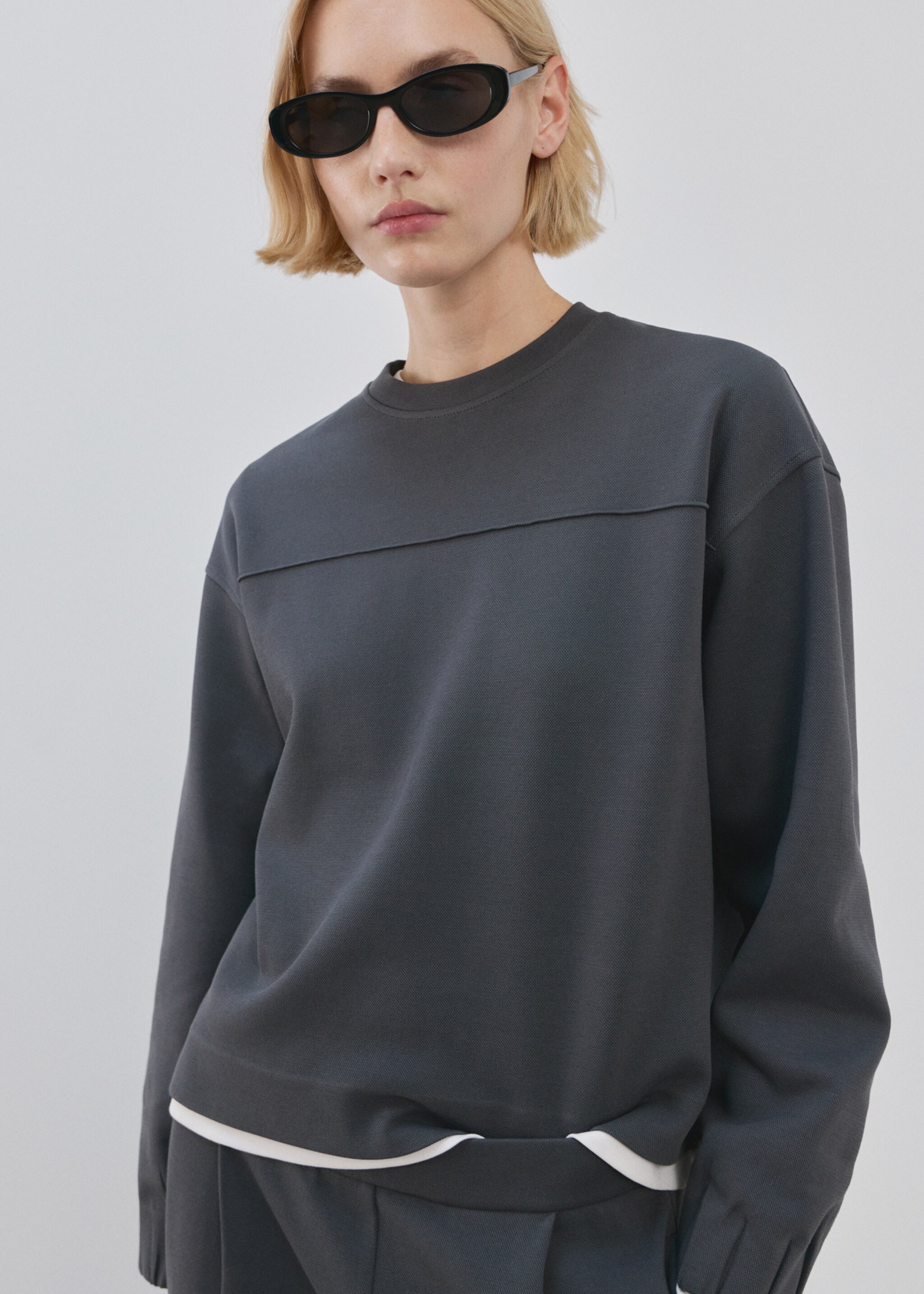 Sweat-shirt manches froncées - Plan moyen, Bleu. Ref: 27083315-00.