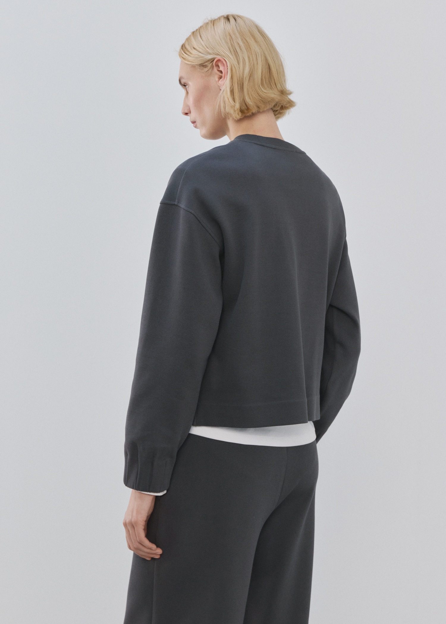 Ruched sleeve sweatshirt - Reverse of the article