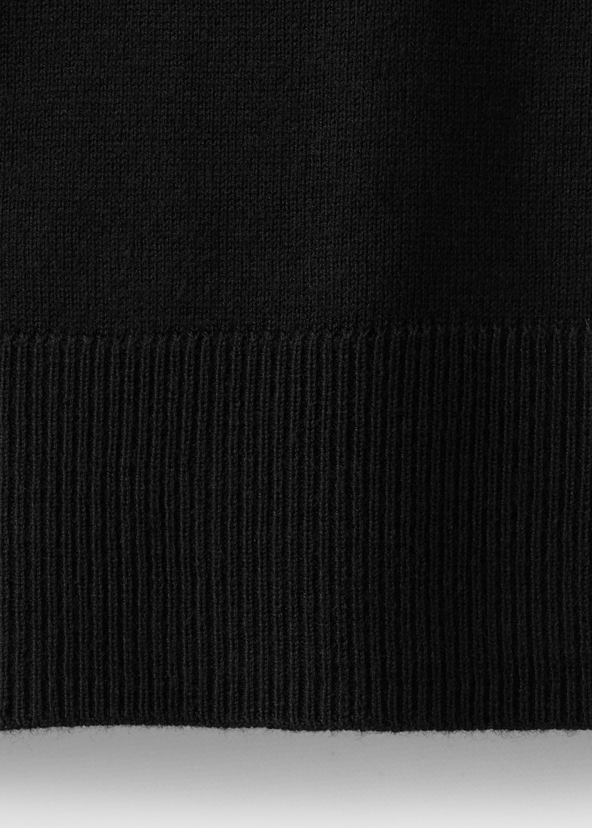Вязаный свитер с высоким воротником - Деталь изделия 0, Черный. Ref: 27083319-00.