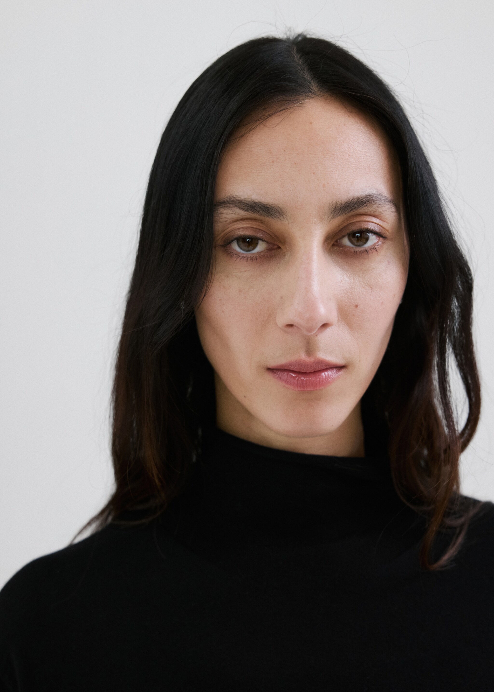 Turtleneck knit sweater - Details of the article 1, Black. Ref: 27083319-00.