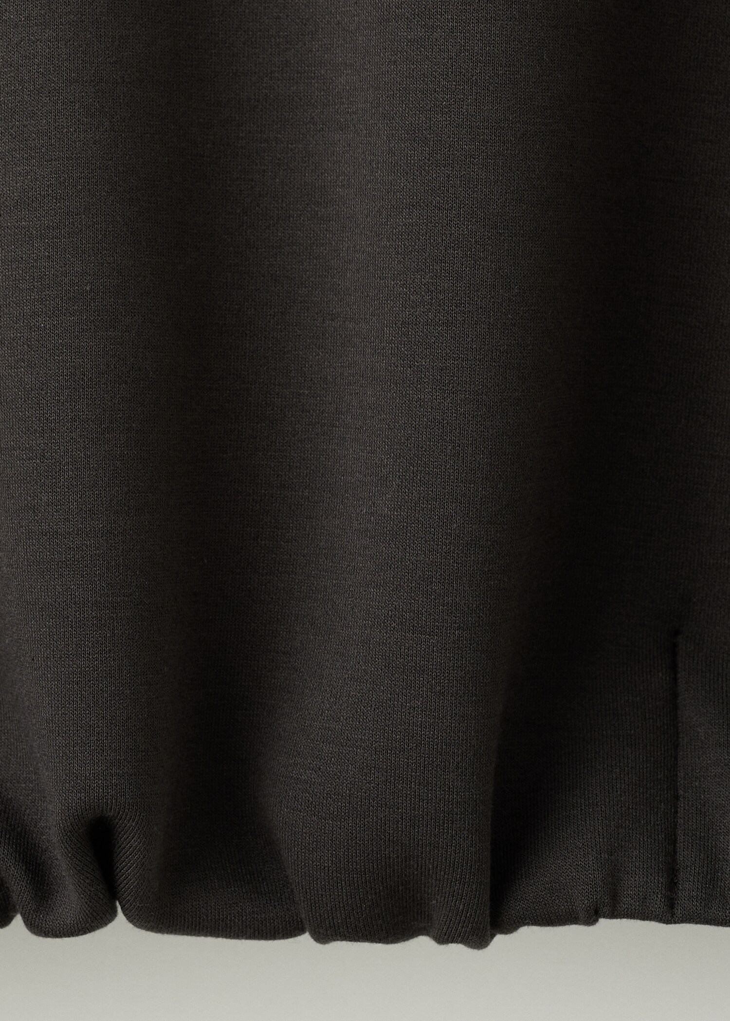 Sweat guesi - Détail de l'article 0