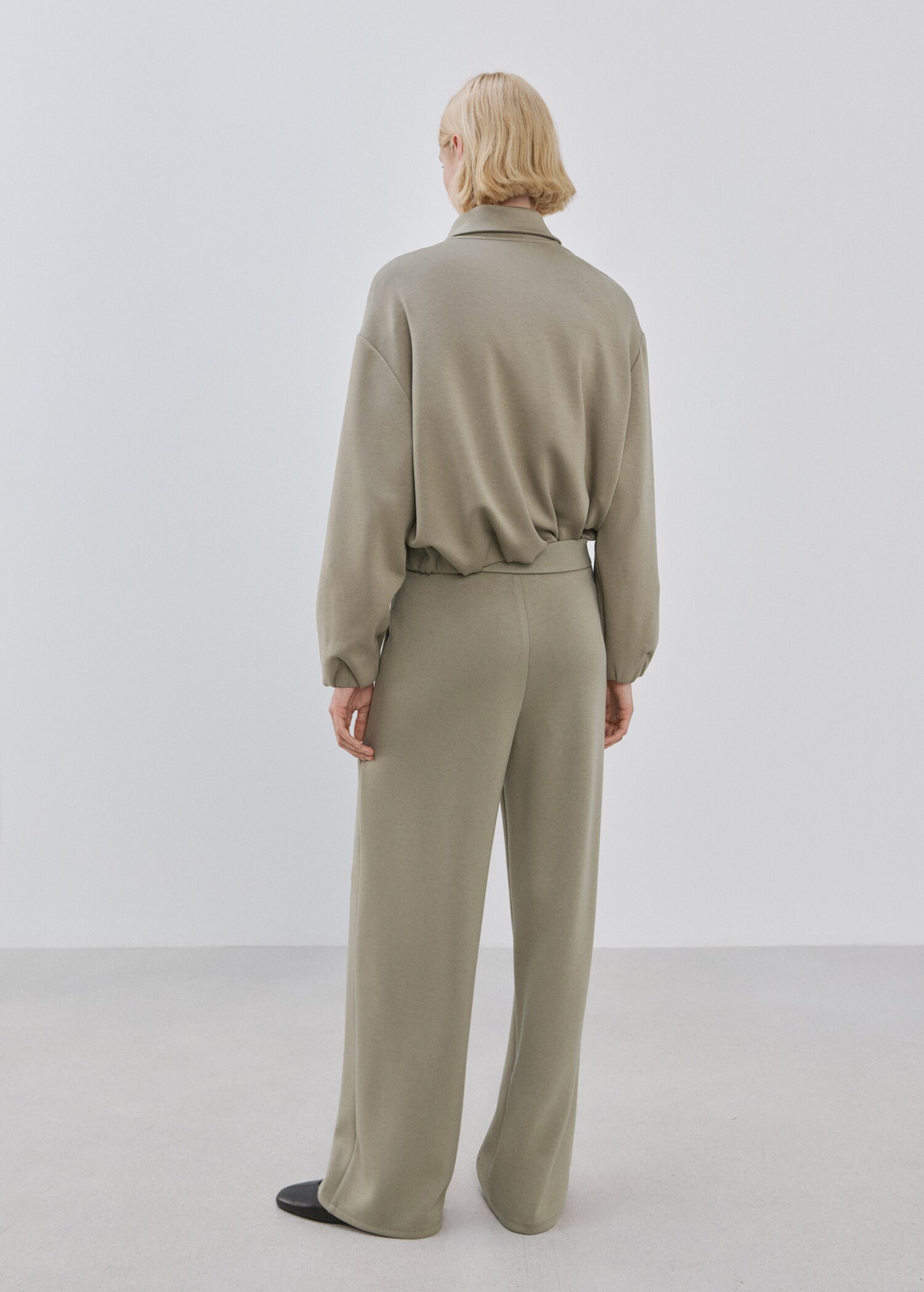 Sweat-shirt ballon à col haut - Verso de l’article