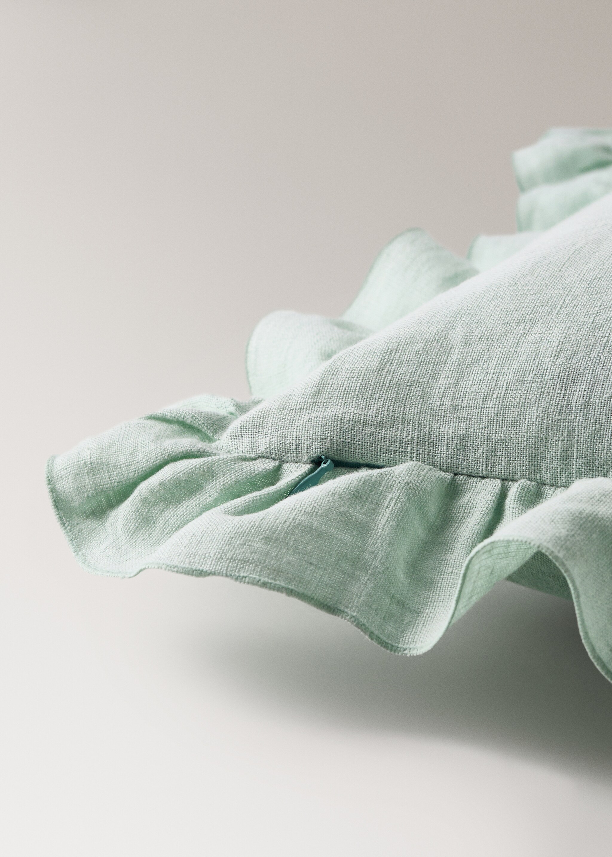 Housse de coussin 100 % lin volant 40 x 60 cm - Détail de l'article 2, Bleu. Ref: 27083332-00.