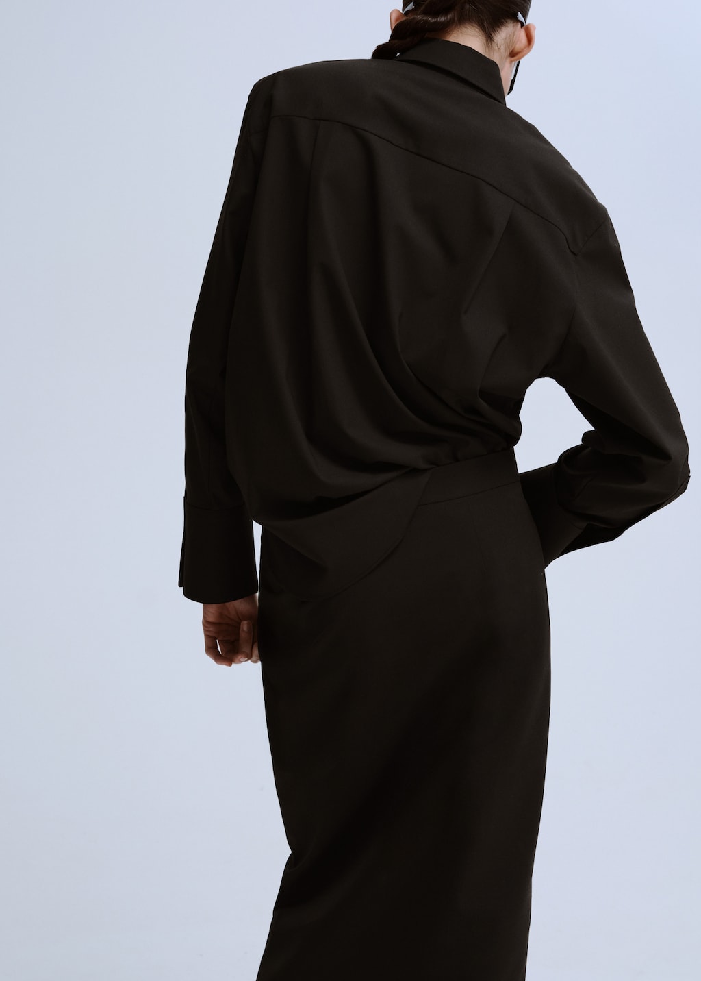 Straight shirt with pocket - image 3