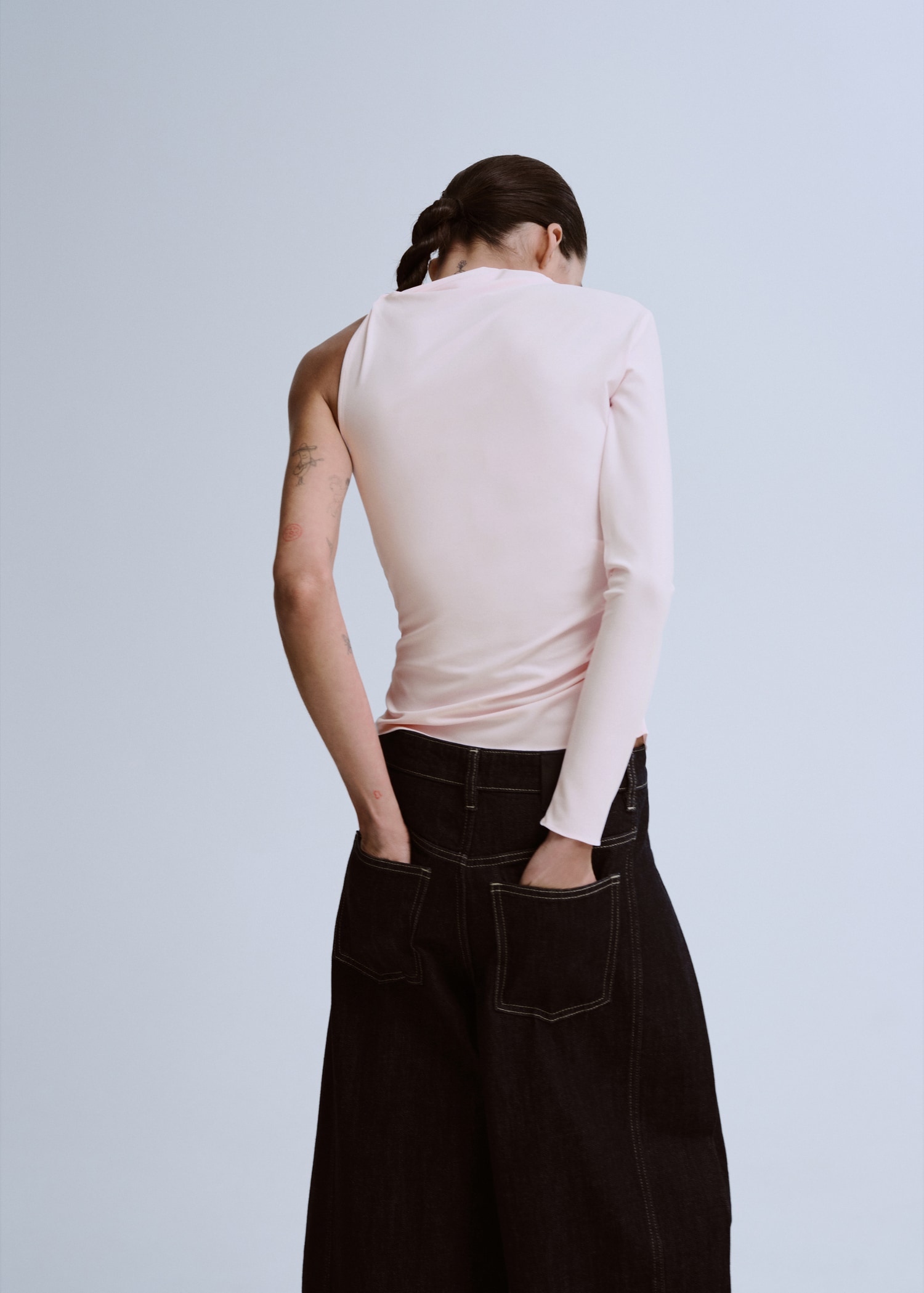 Samarreta màniga llarga asimètrica - Revers de l'article