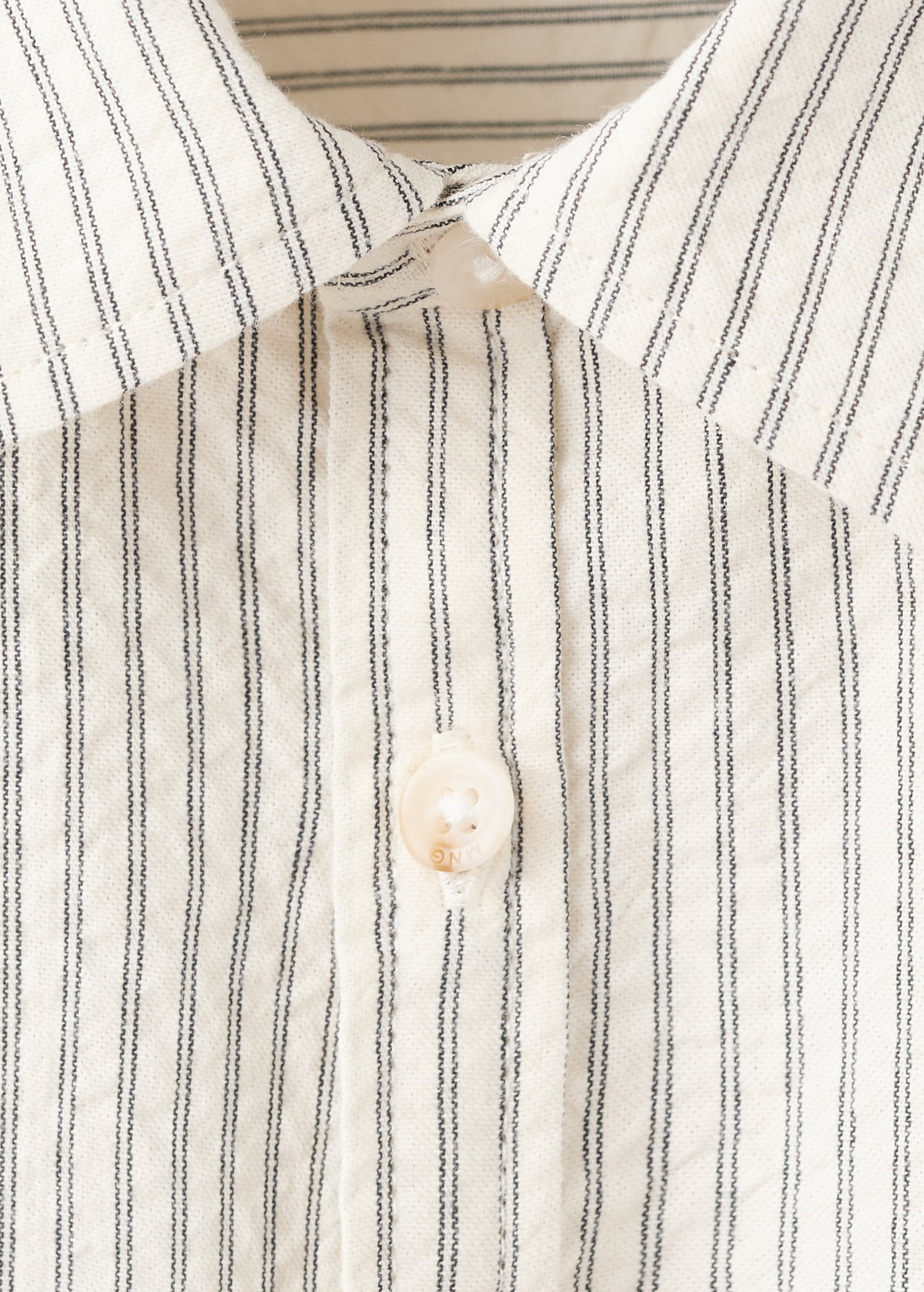 Striped cotton shirt - Details of the article 8