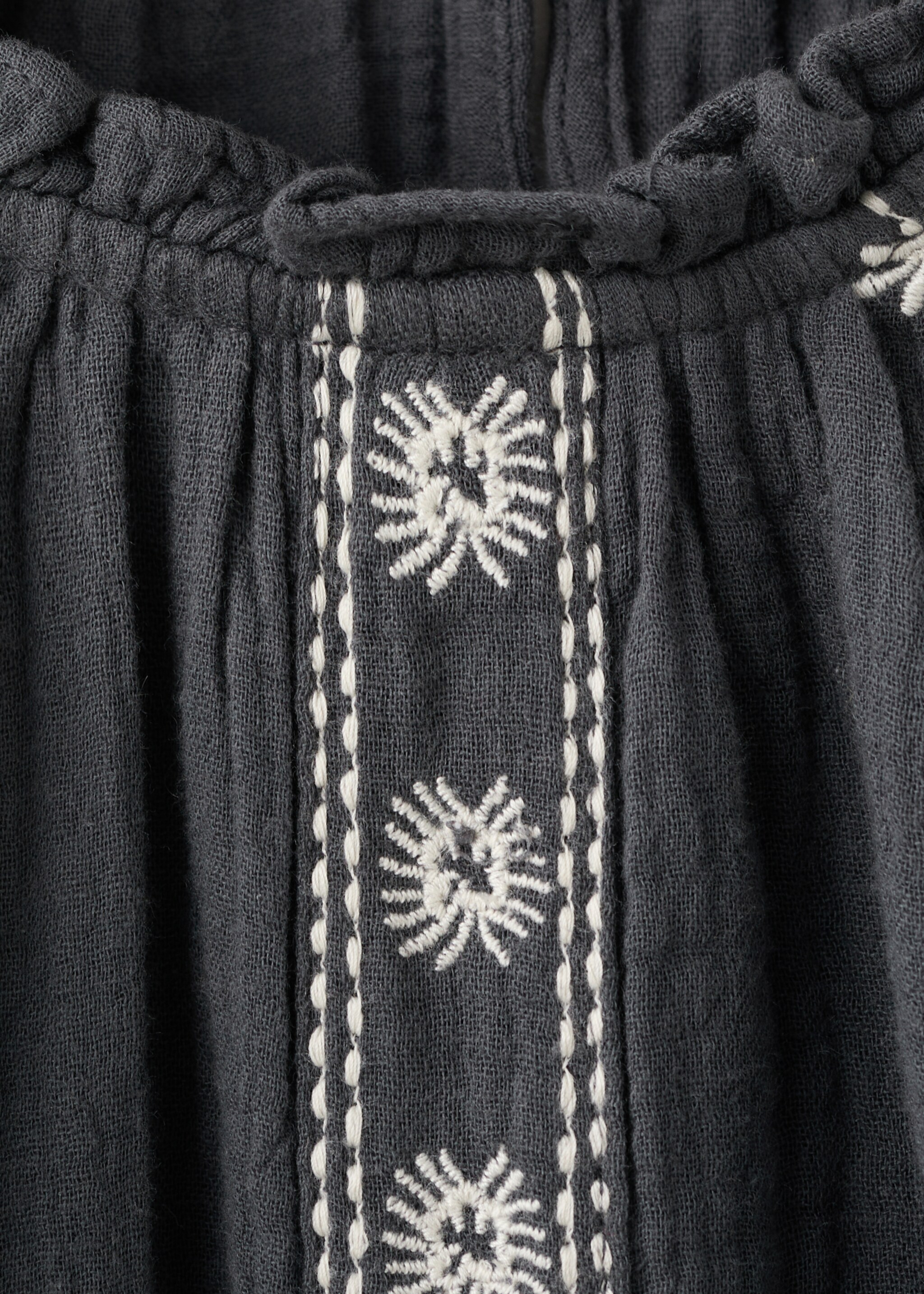 Embroidered cotton blouse - Details of the article 8, Charcoal. Ref: 27083722-00.