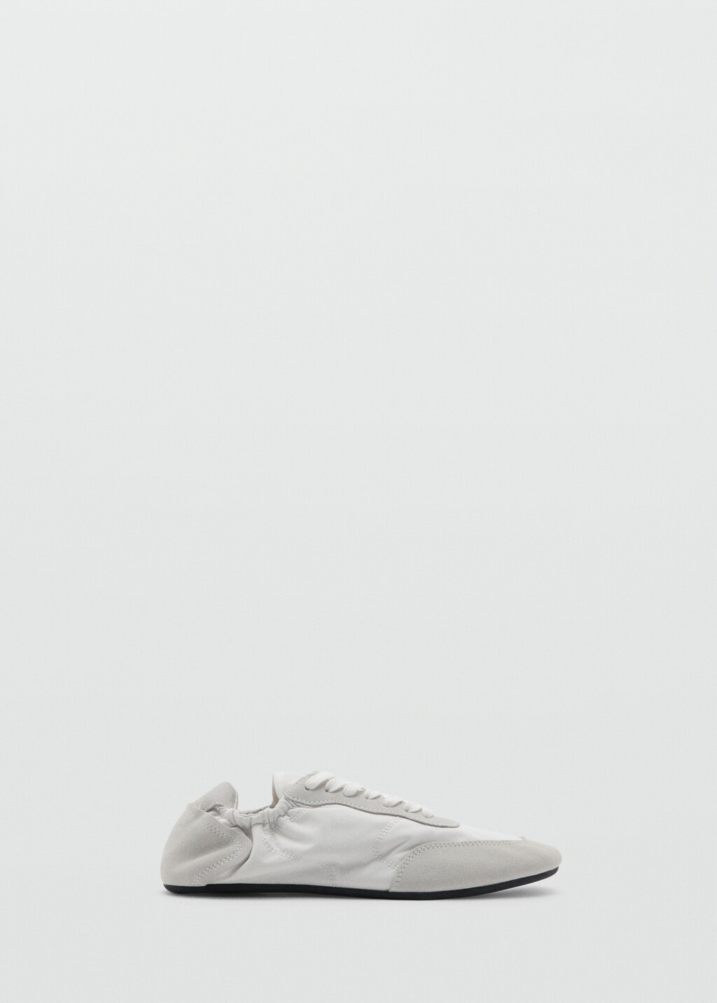 Lace-up leather sneakers