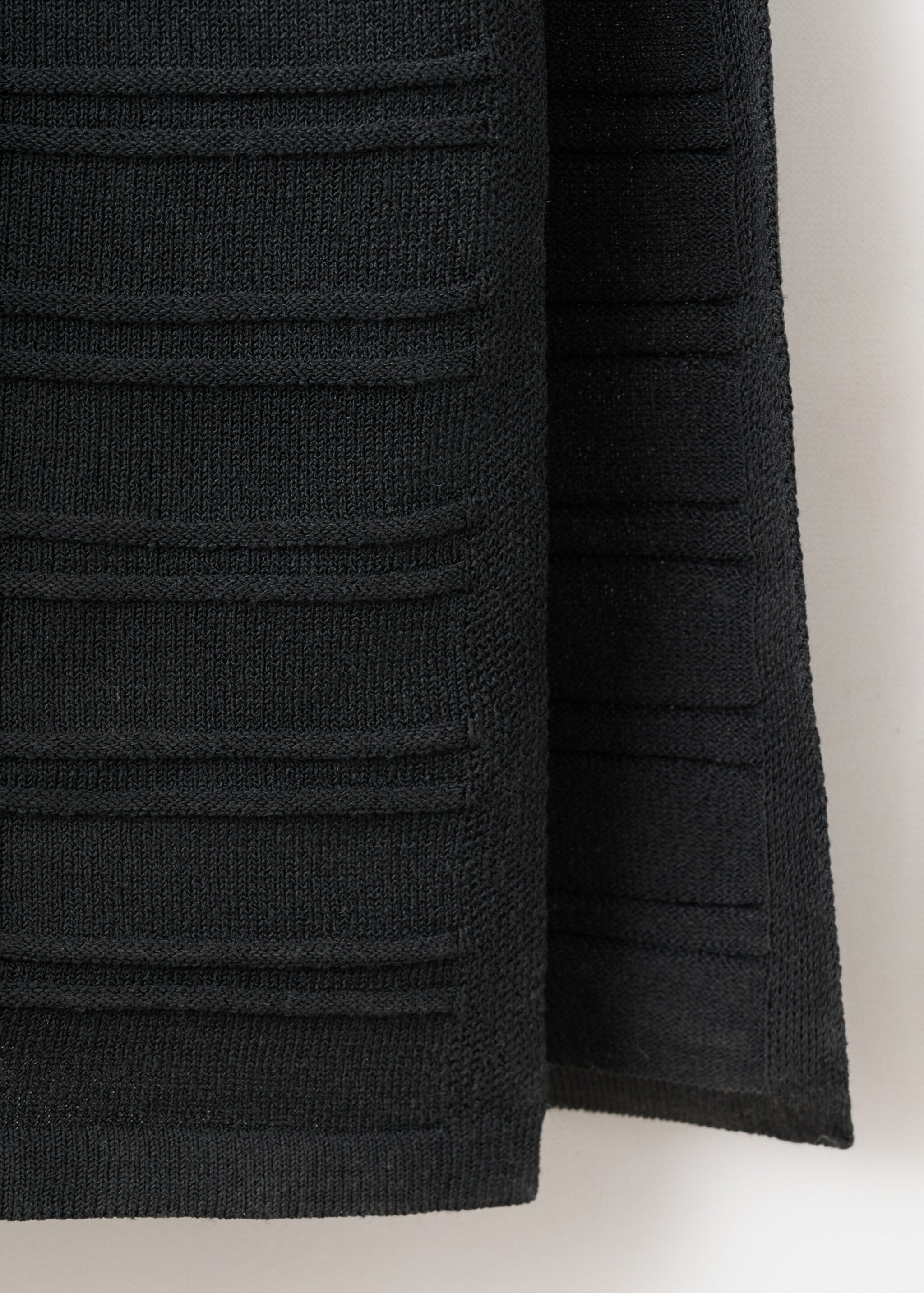 Vestit llarg textura ratlles - Detall de l'article 0, Gris antracita. Ref: 27084049-00.