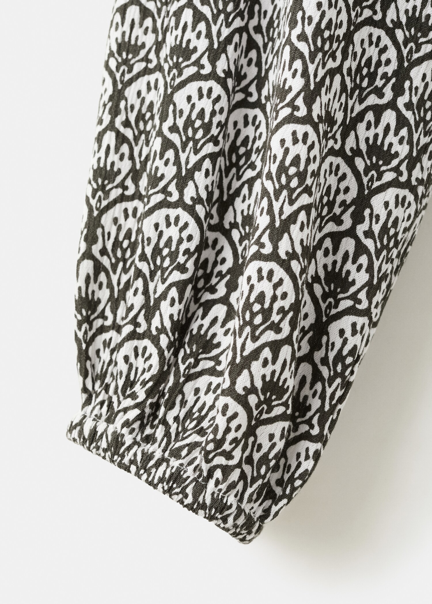 بلوزة مطبوعة منقطة - تفاصيل المنتج 8