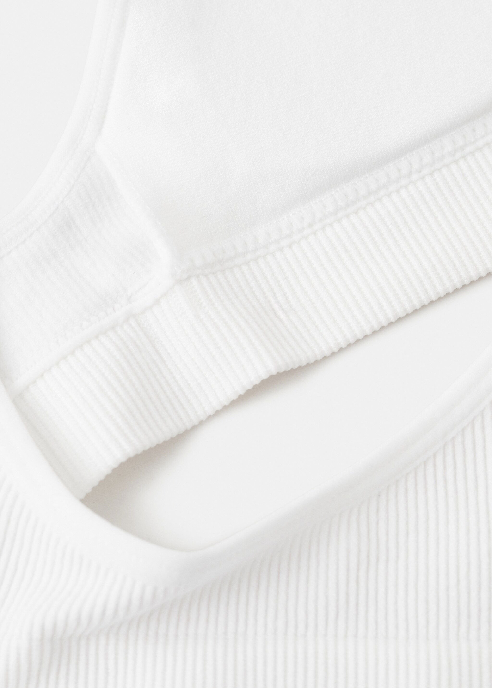 Basic Triangel-BH - Detail des Artikels 8, Cremeweiß. Ref: 27084065-00.