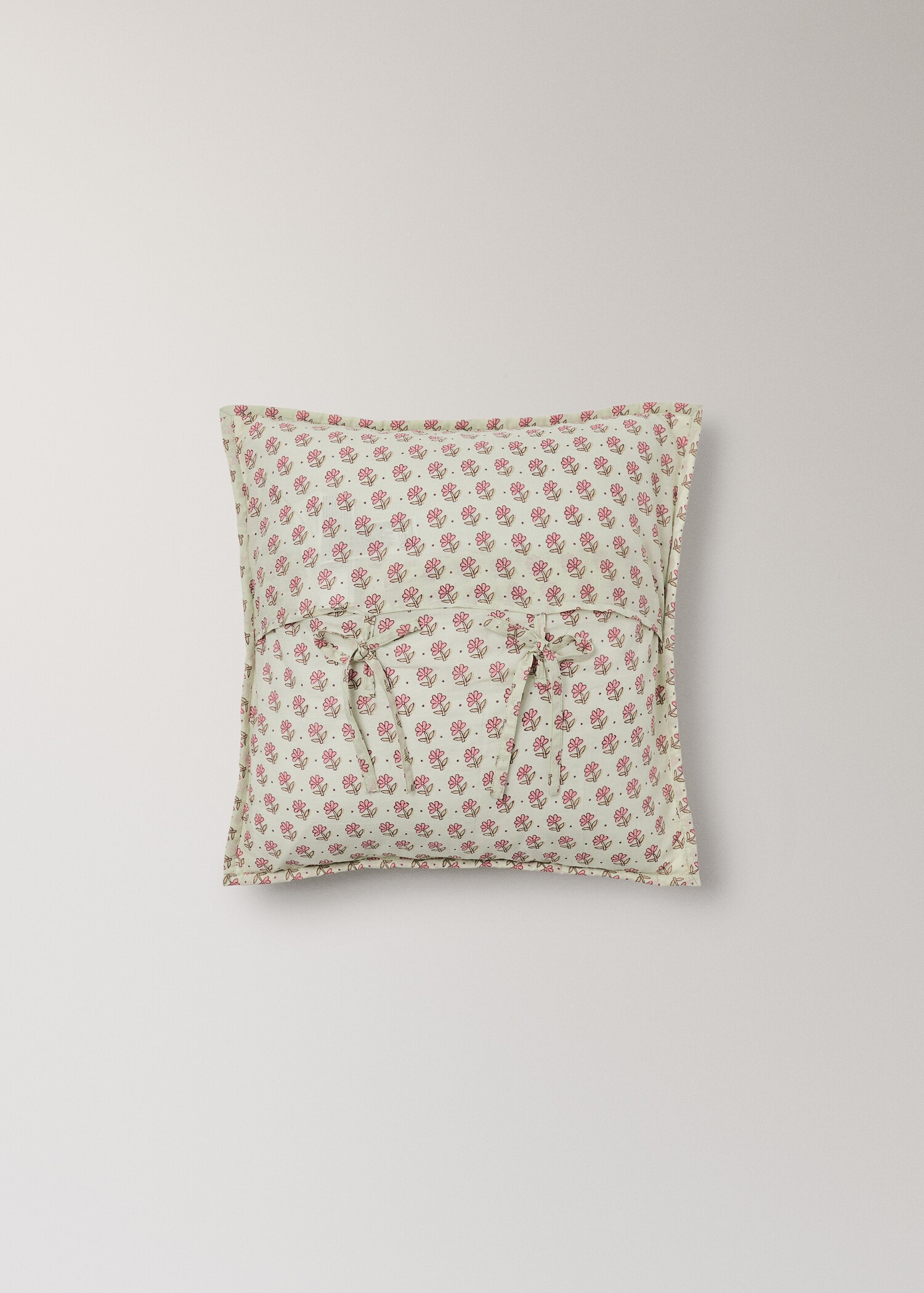 Children's cushion cover with blockprint flowers 40x40 cm - Details of the article 1