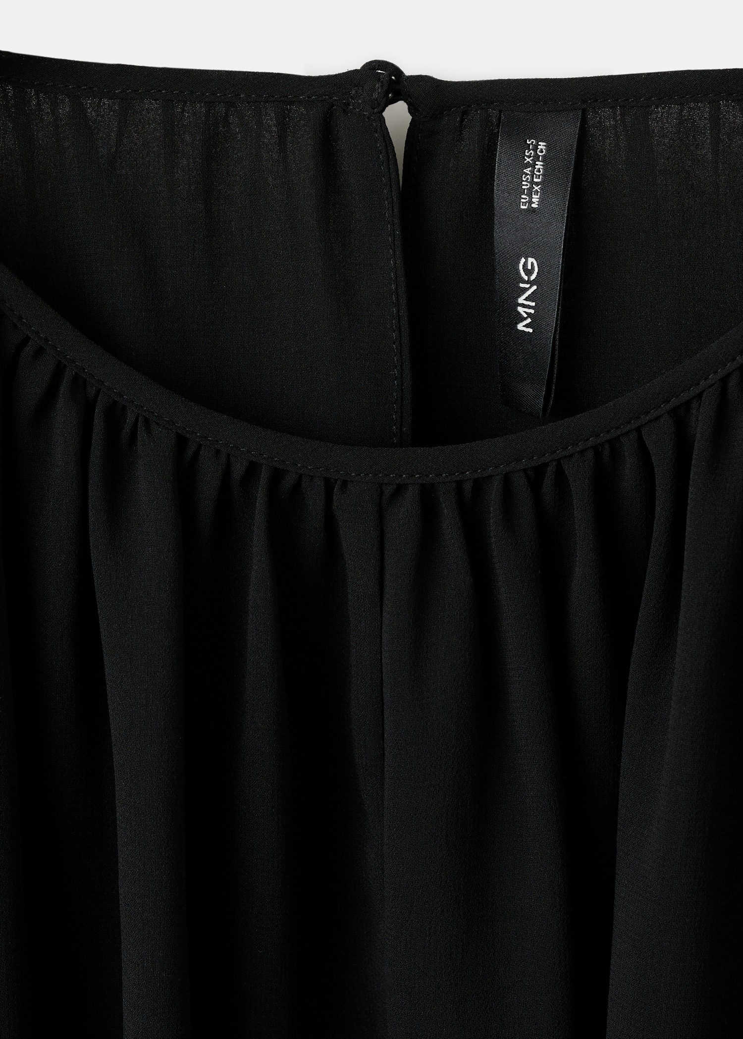 Puff sleeves blouse - Details of the article 8