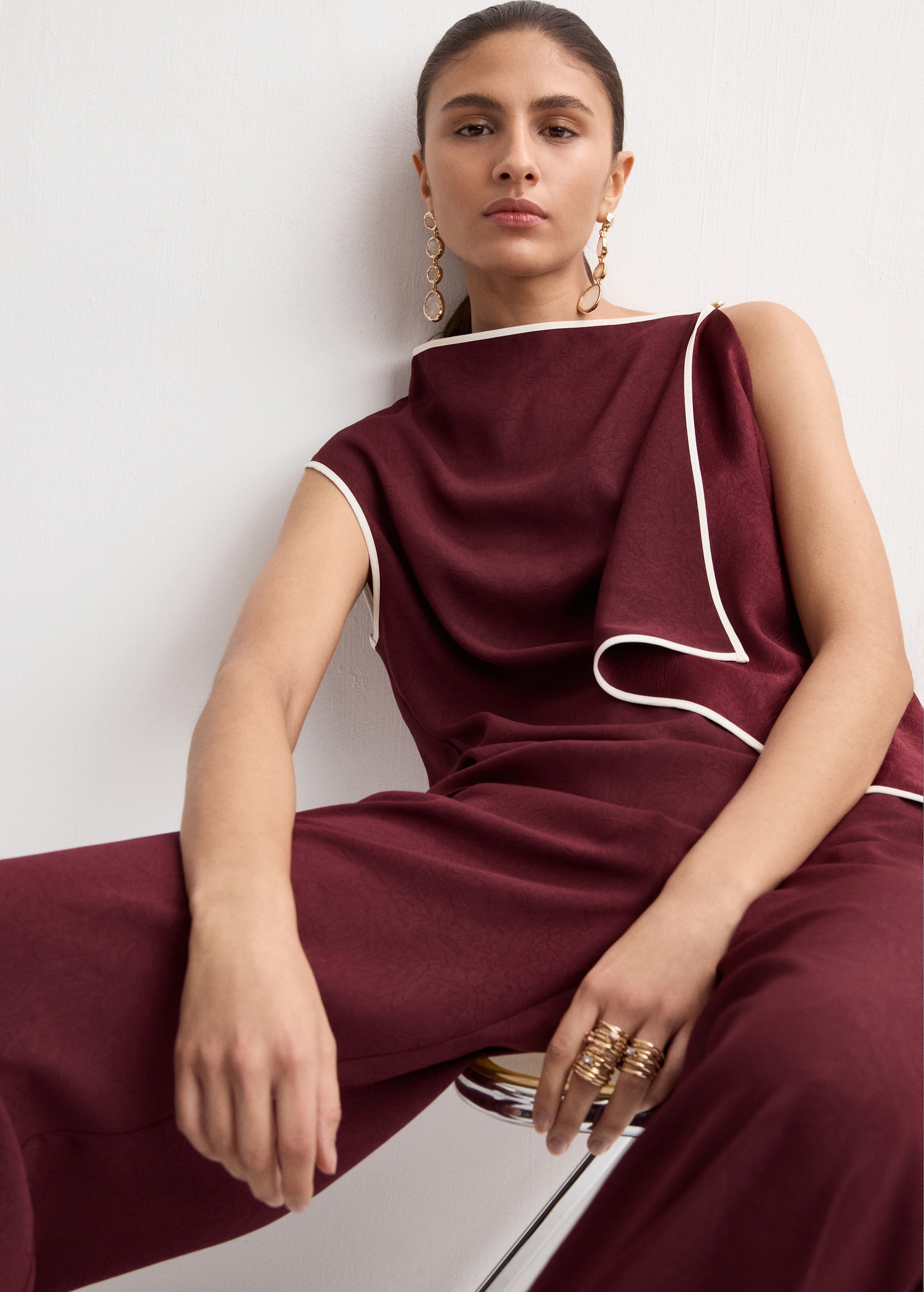 Ruffle asymmetric blouse - Details of the article 2