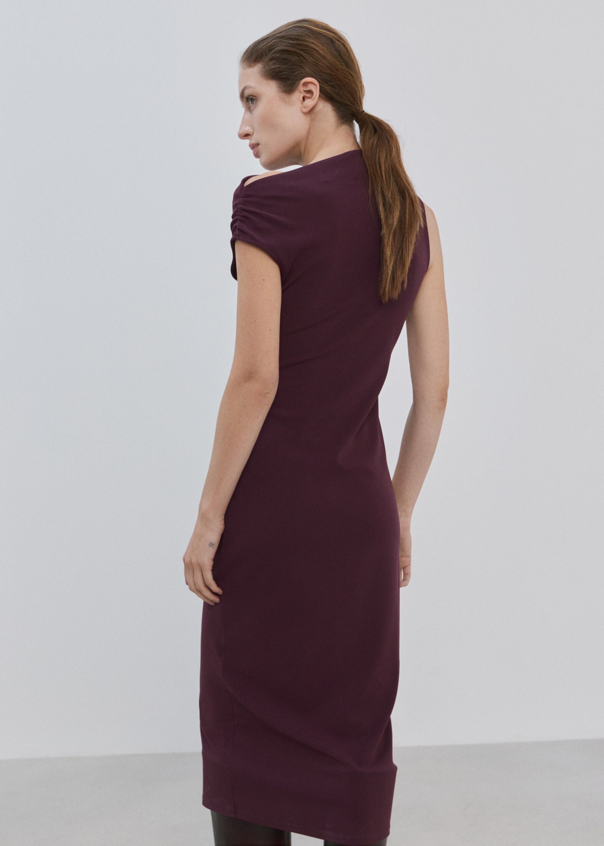 Asymmetrical midi-dress - Reverse of the article, Burgundy. Ref: 27084098-00.