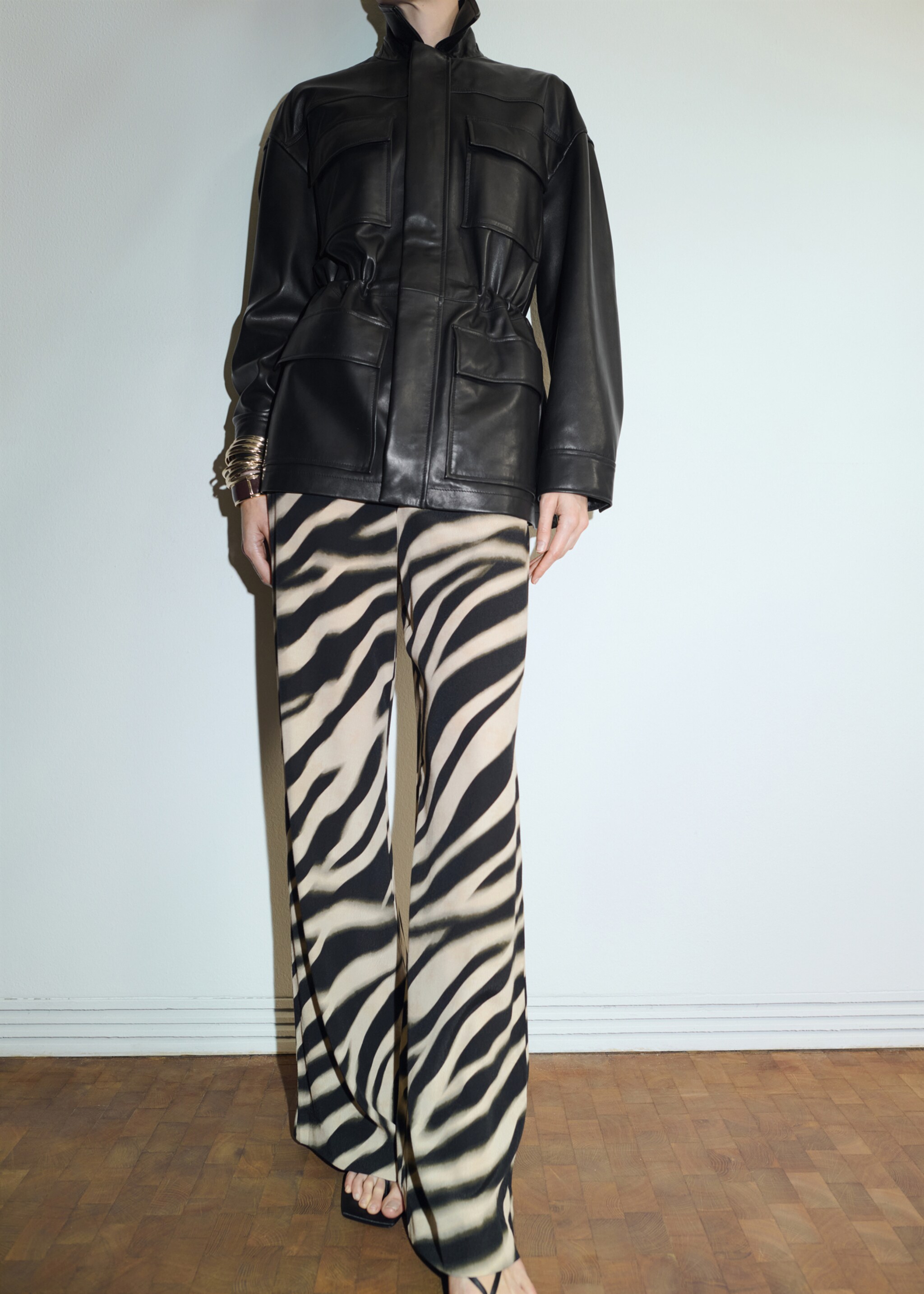 Zebra-print straight-fit trousers - Medium plane, Black. Ref: 27084099-00.