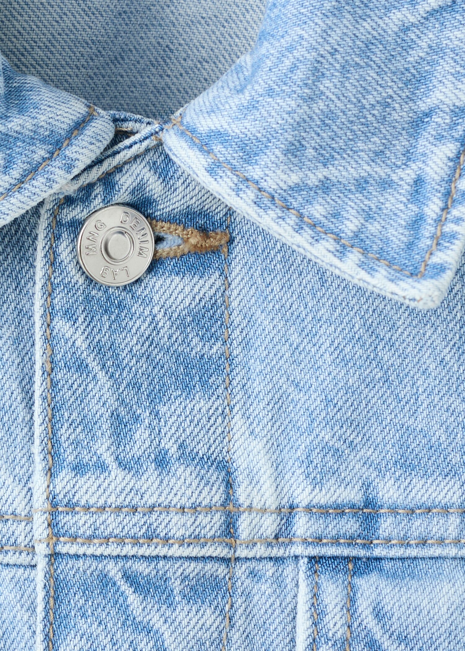 Denim jacket - Details of the article 8
