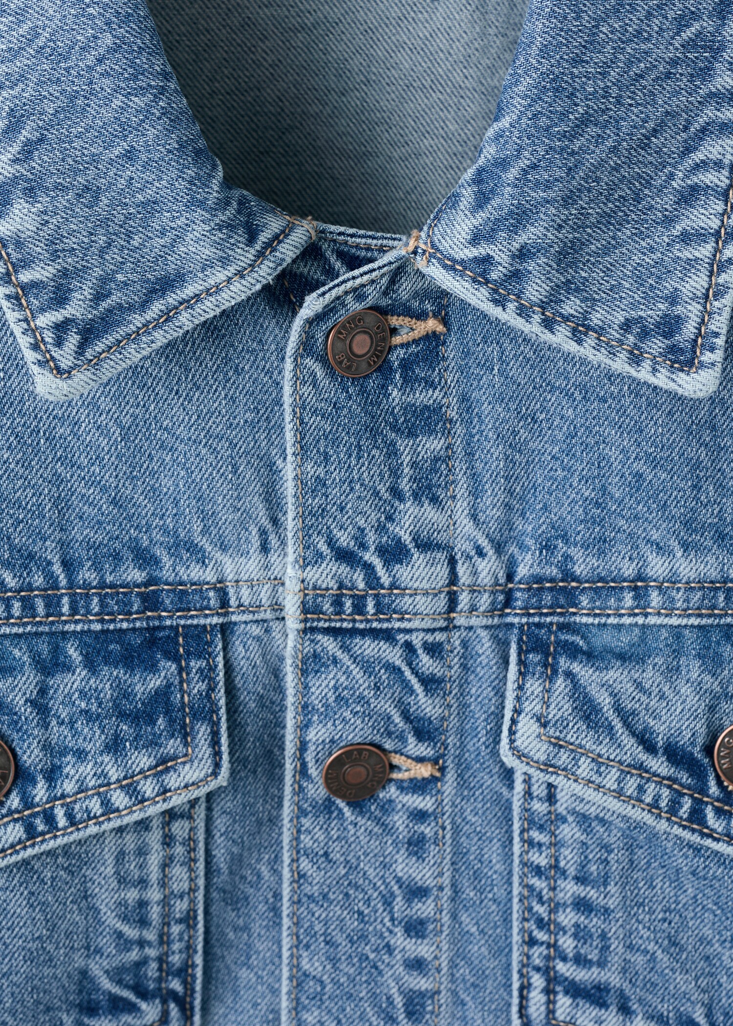 Denim jacket - Details of the article 8