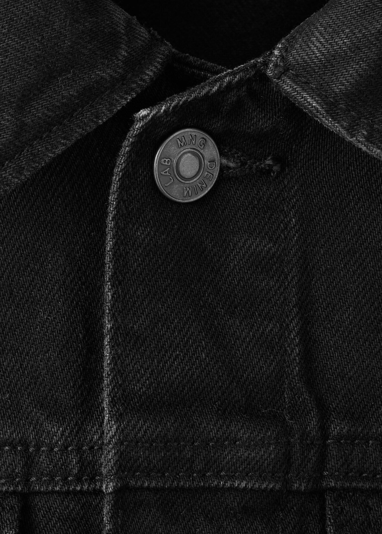 Denim jacket - Details of the article 8