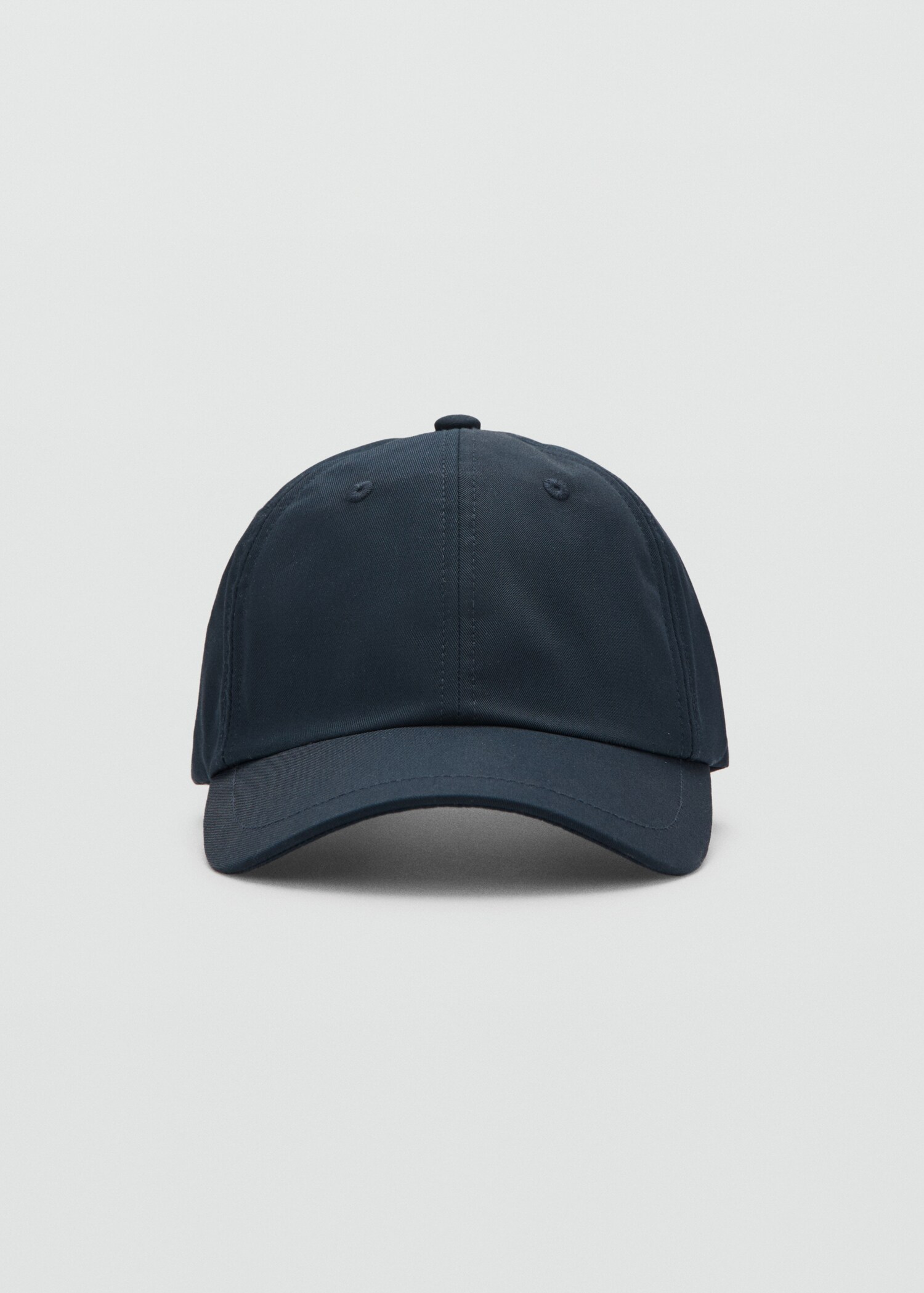 Casquette en coton uni - Plan moyen