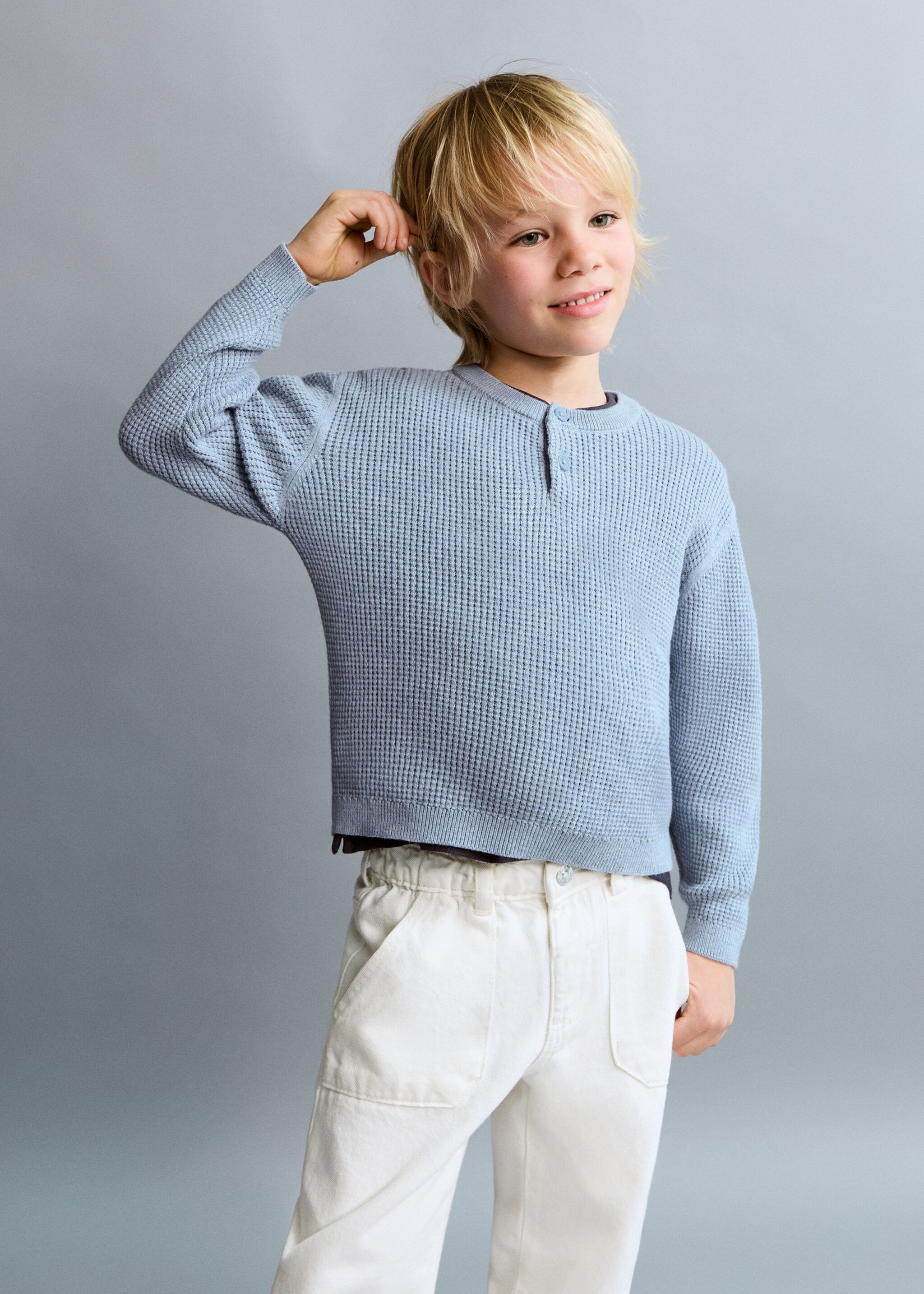 Pull-over maille détail boutons - Plan moyen, Bleu. Ref: 27084417-00.