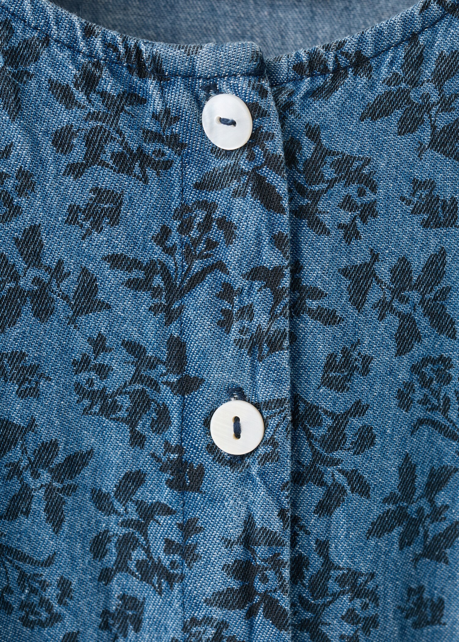 Lång overall med tryck - Detaljer om artikeln 8