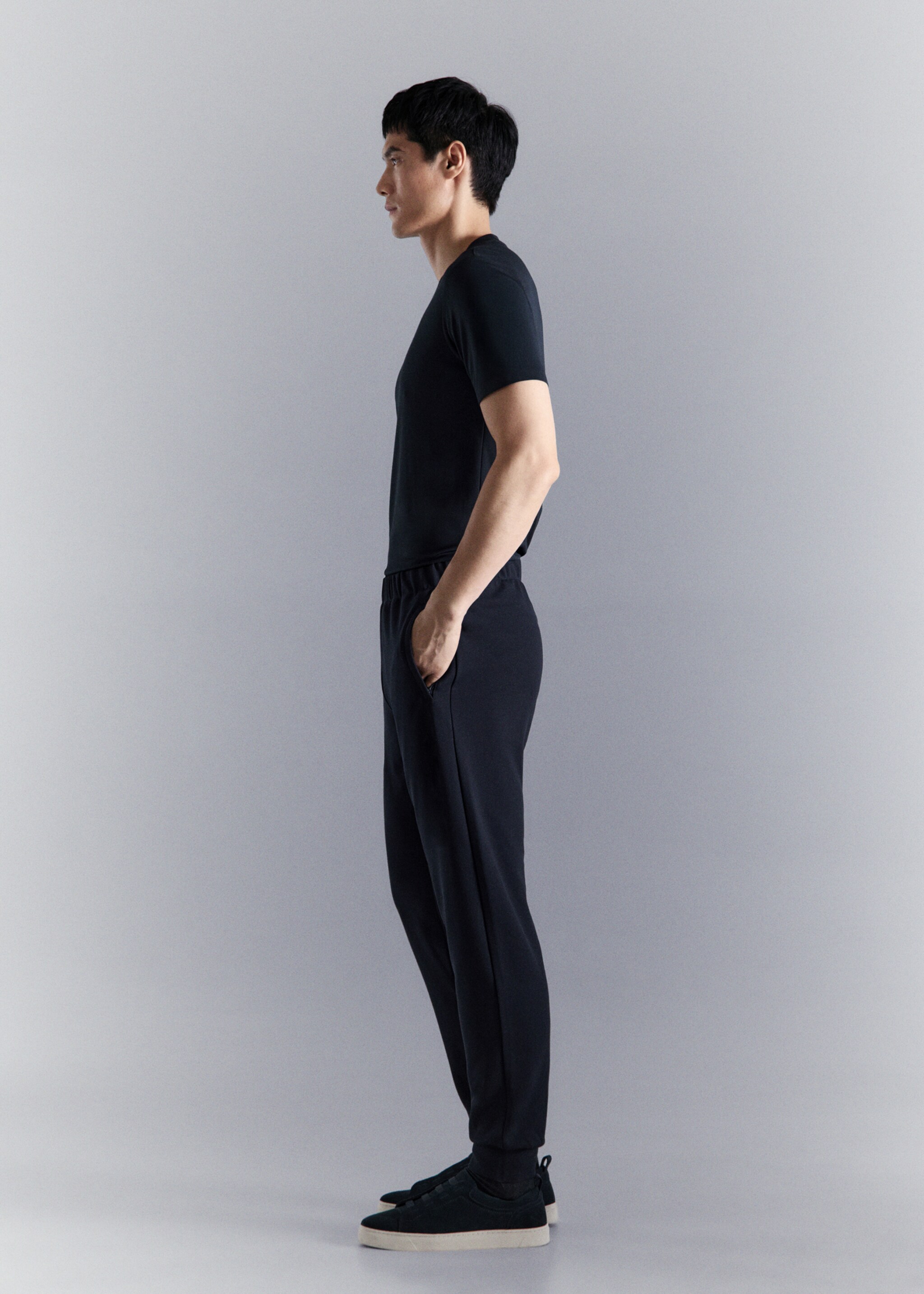 Jogger-Pants mit Comfort-Stretch - Detail des Artikels 2, Marineblau. Ref: 27084425-00.