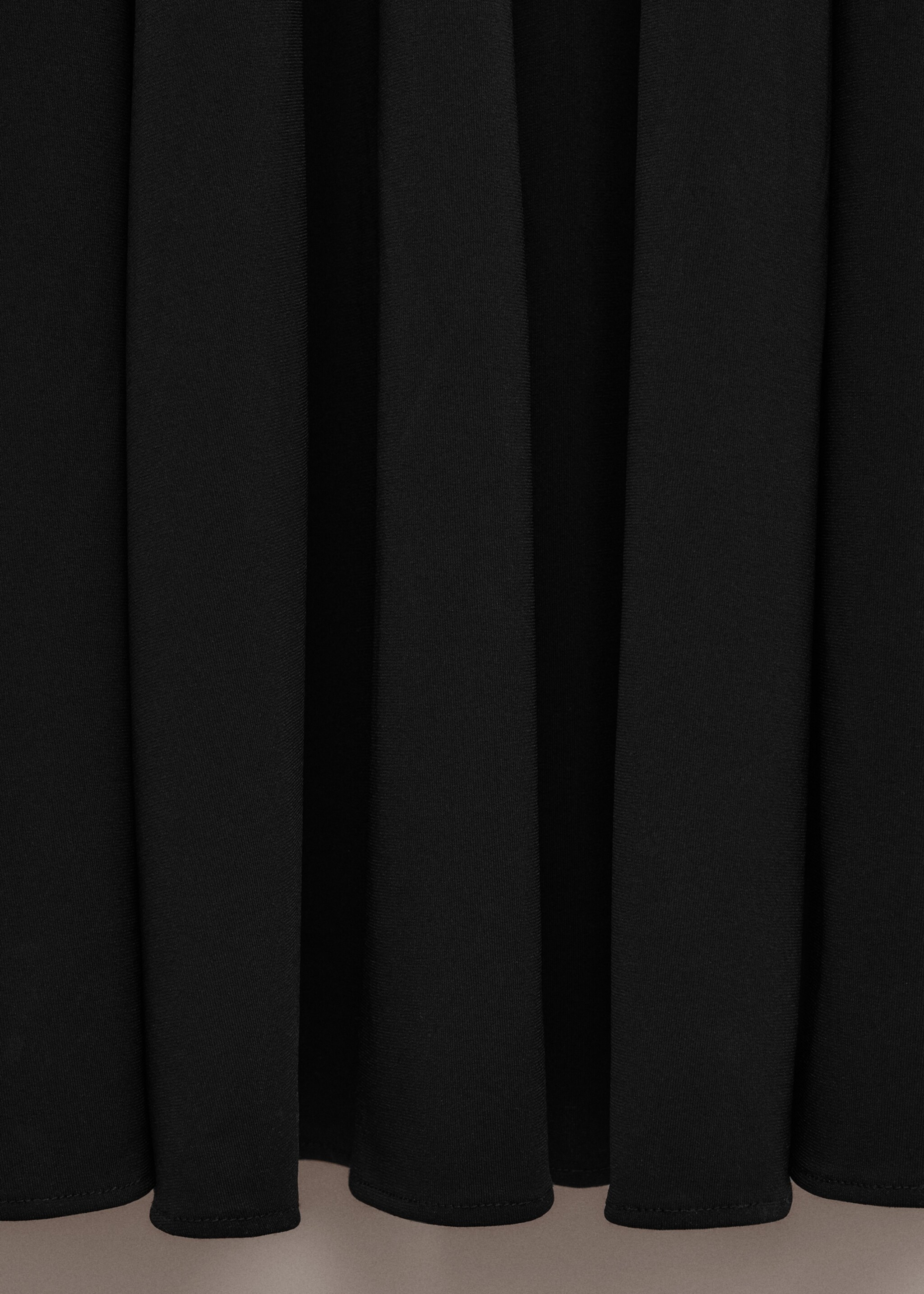 Robe avec col combiné en maille fine - Détail de l'article 0, Noir. Ref: 27084444-00.