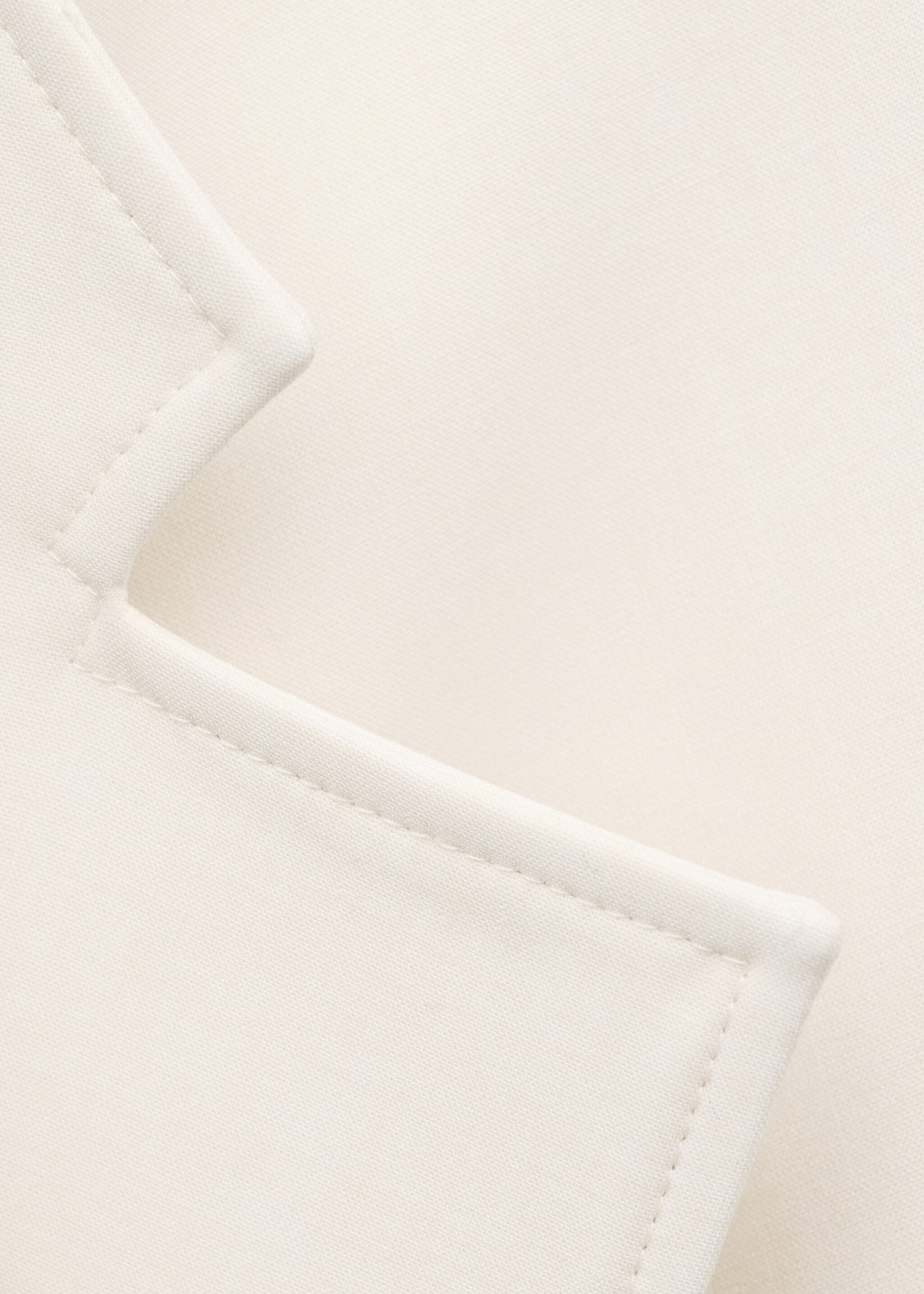 Jacket with lapels and tie belt - Details of the article 8, Ecru. Ref: 27084448-00.