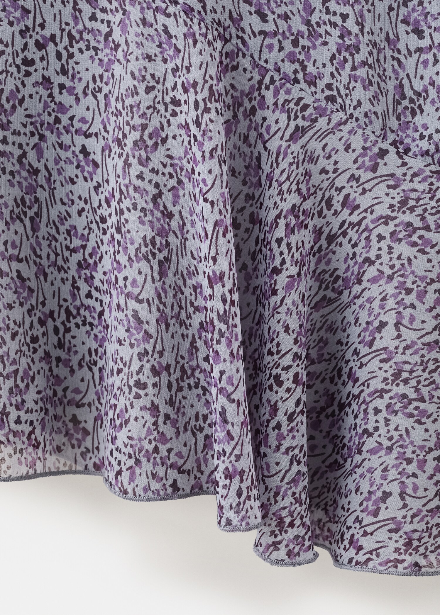 Printed dress with back opening - Details of the article 0