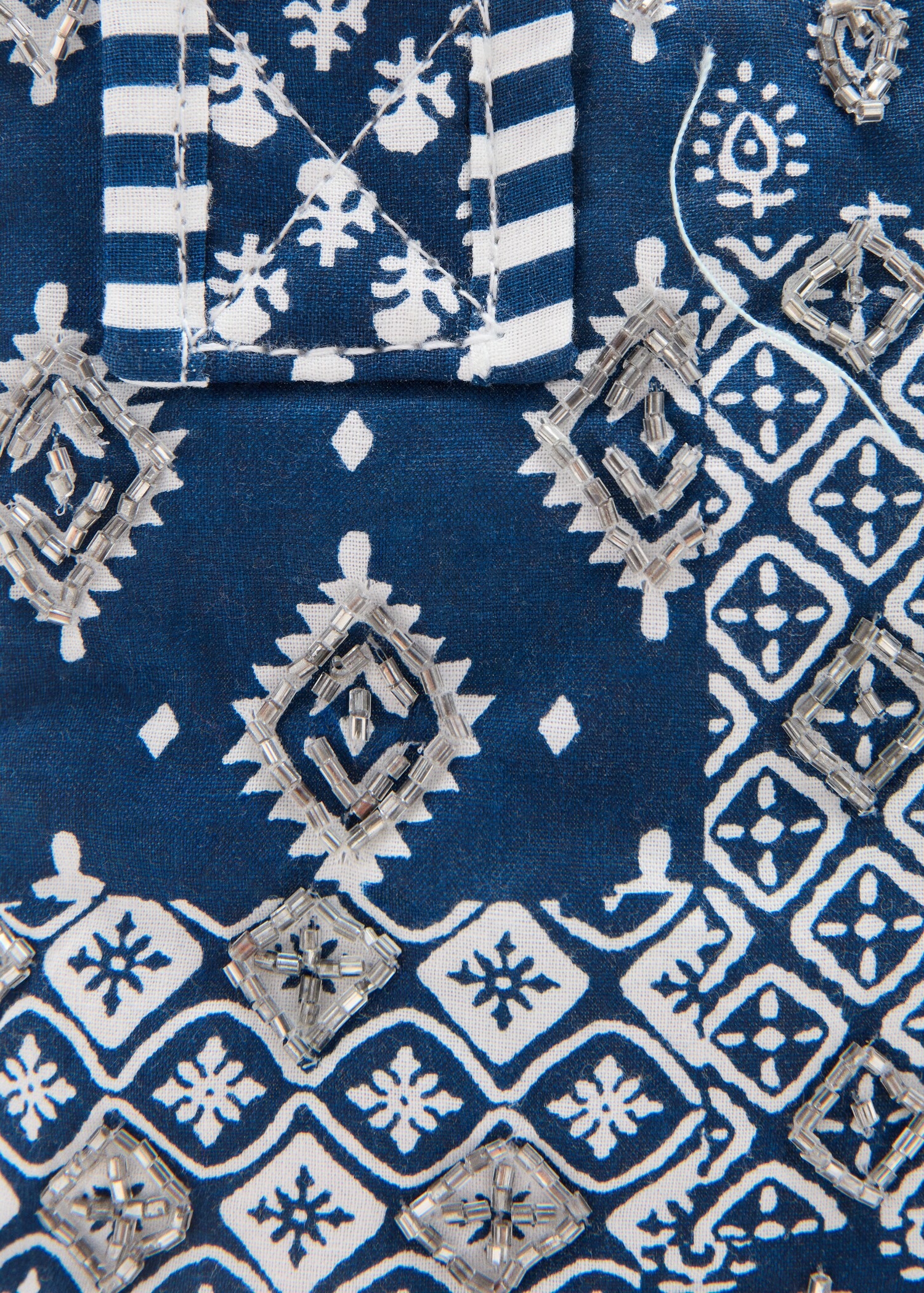 Printed mini bag - Details of the article 1