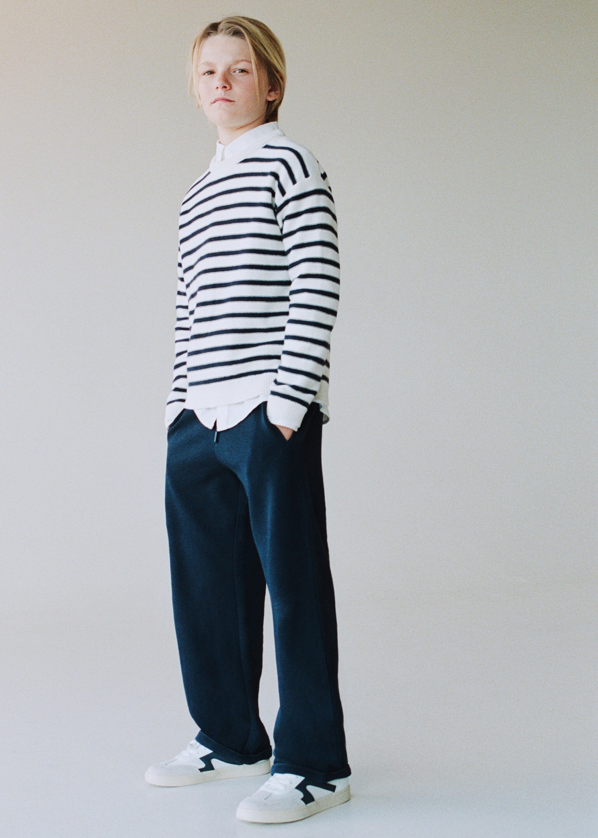 Cotton hemmed trousers - Details of the article 5, Navy. Ref: 27085148-00.