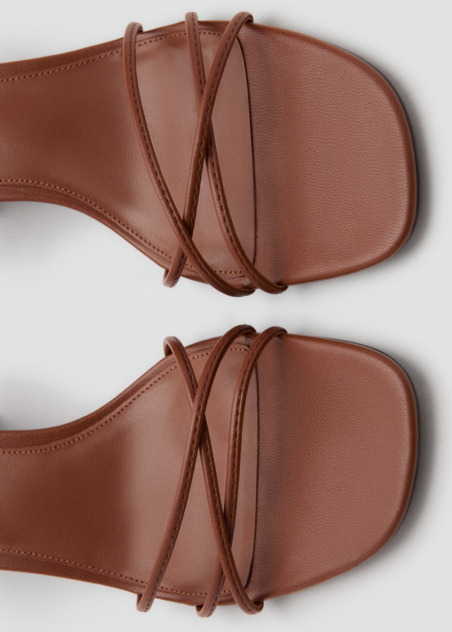 Riemchensandale mit Absatz - Detail des Artikels 2