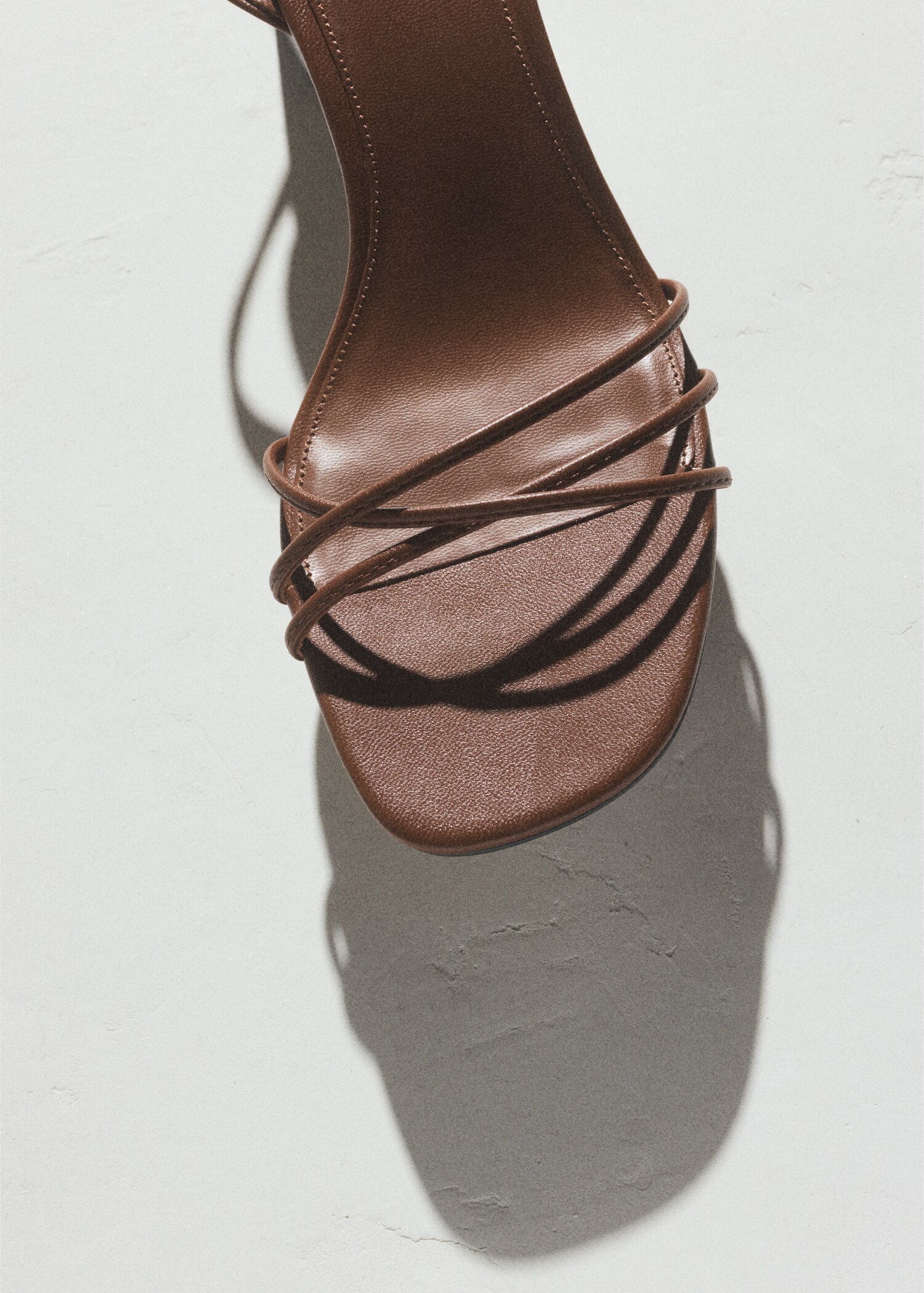 Heeled sandals with straps - Details of the article 6